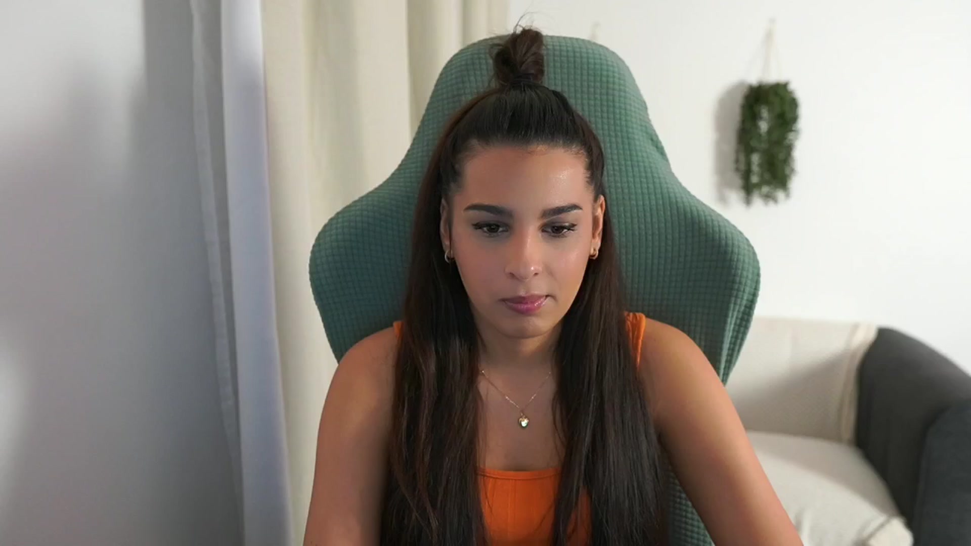 Gallery image thumbnail from Mila_denver's myfreecams stream on, 11/18/2024, 14:43 image 1 of 20