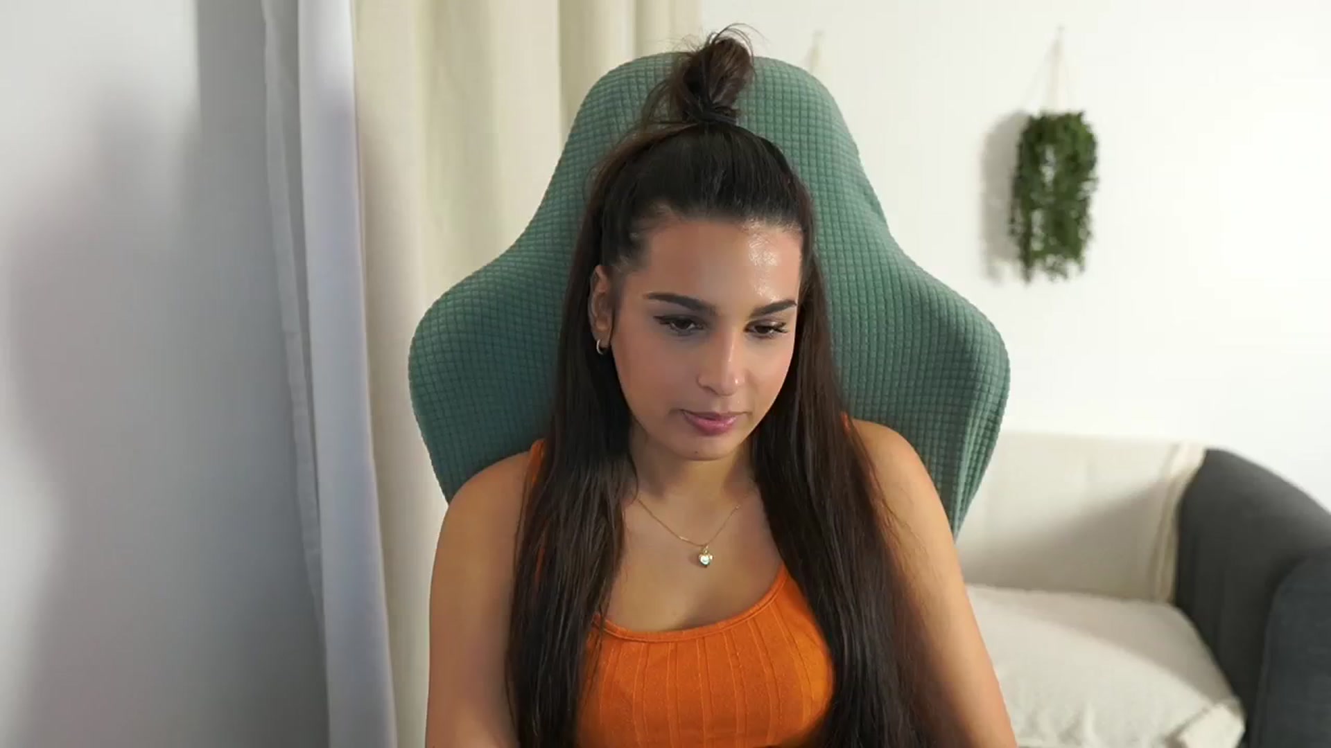 Gallery image thumbnail from Mila_denver's myfreecams stream on, 11/18/2024, 16:54 image 14 of 20