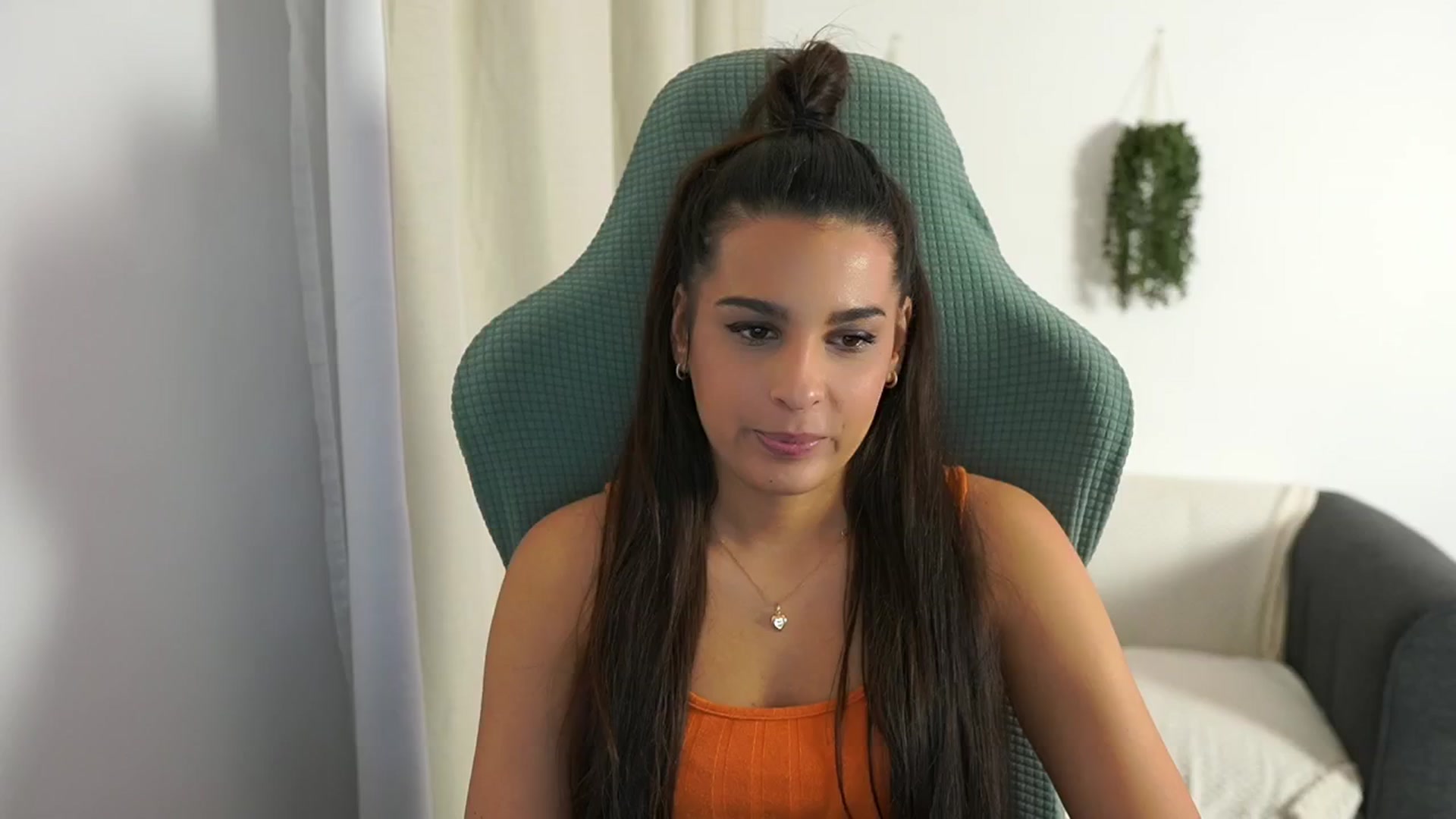 Gallery image thumbnail from Mila_denver's myfreecams stream on, 11/18/2024, 16:54 image 10 of 20