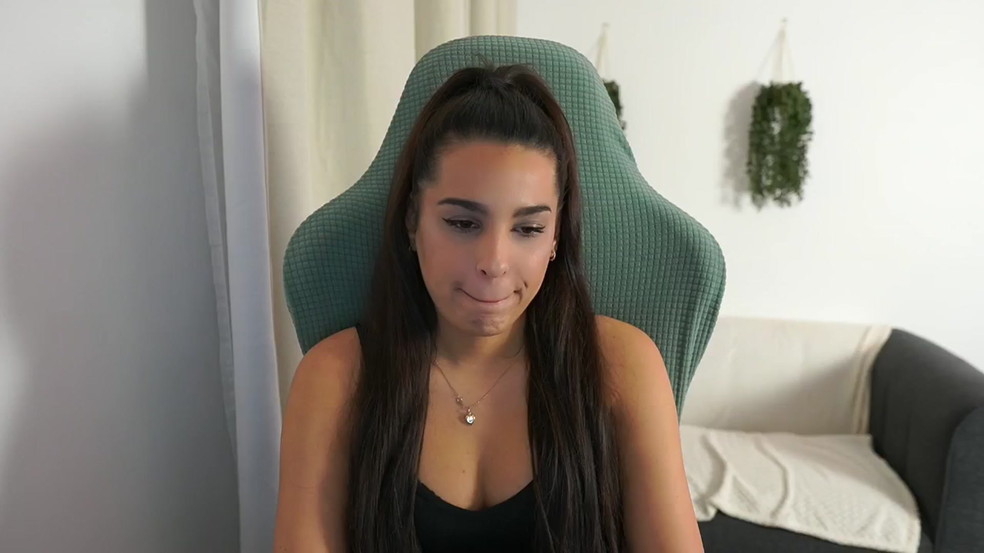 Gallery image thumbnail from Mila_denver's myfreecams stream on, 11/19/2024, 10:12 image 5 of 20