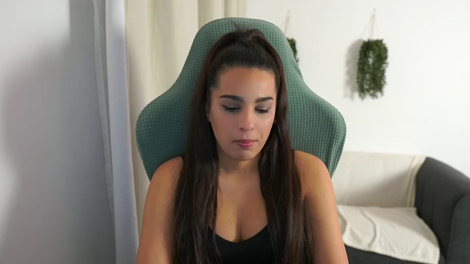Gallery image thumbnail from Mila_denver's myfreecams stream on, 11/19/2024, 10:12 image 2 of 20