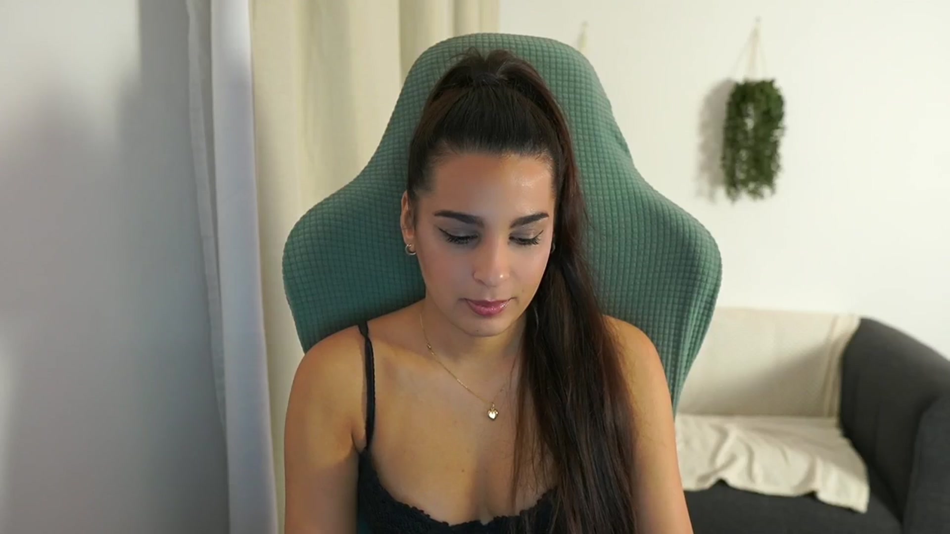 Gallery image thumbnail from Mila_denver's myfreecams stream on, 11/19/2024, 10:46 image 17 of 20