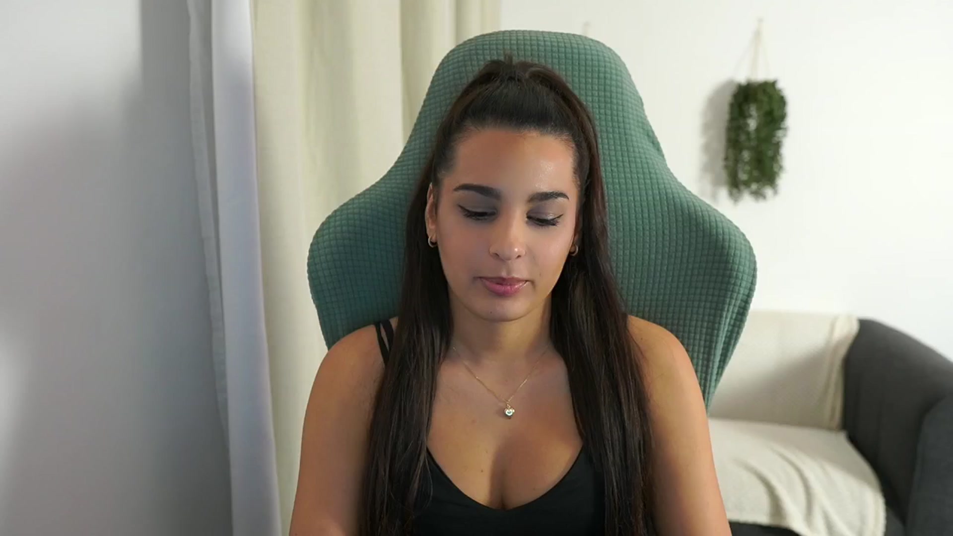Gallery image thumbnail from Mila_denver's myfreecams stream on, 11/19/2024, 13:15 image 5 of 20