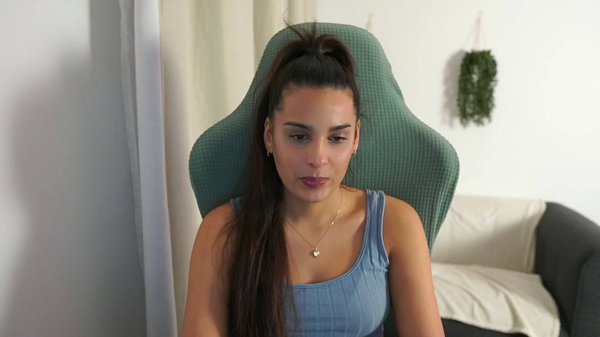 Gallery image thumbnail from Mila_denver's myfreecams stream on, 11/20/2024, 15:10 image 12 of 20