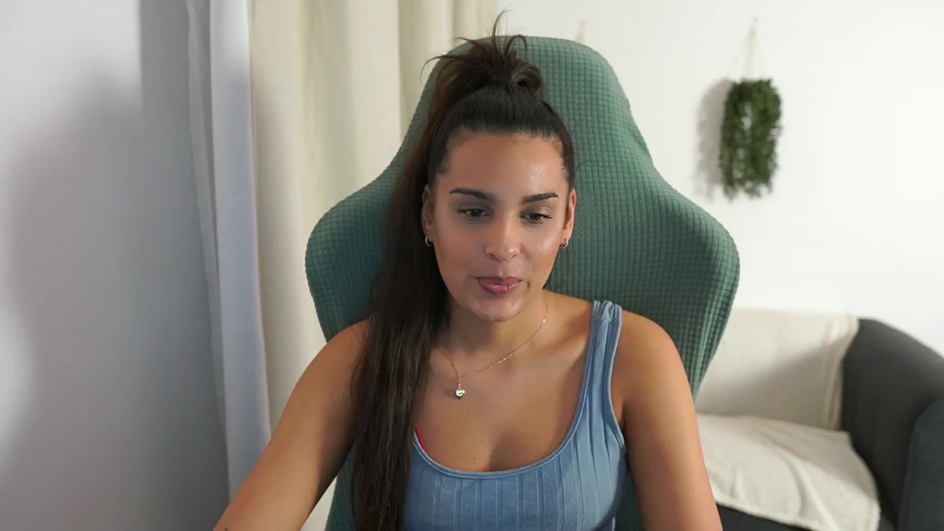 Gallery image thumbnail from Mila_denver's myfreecams stream on, 11/20/2024, 16:23 image 15 of 20