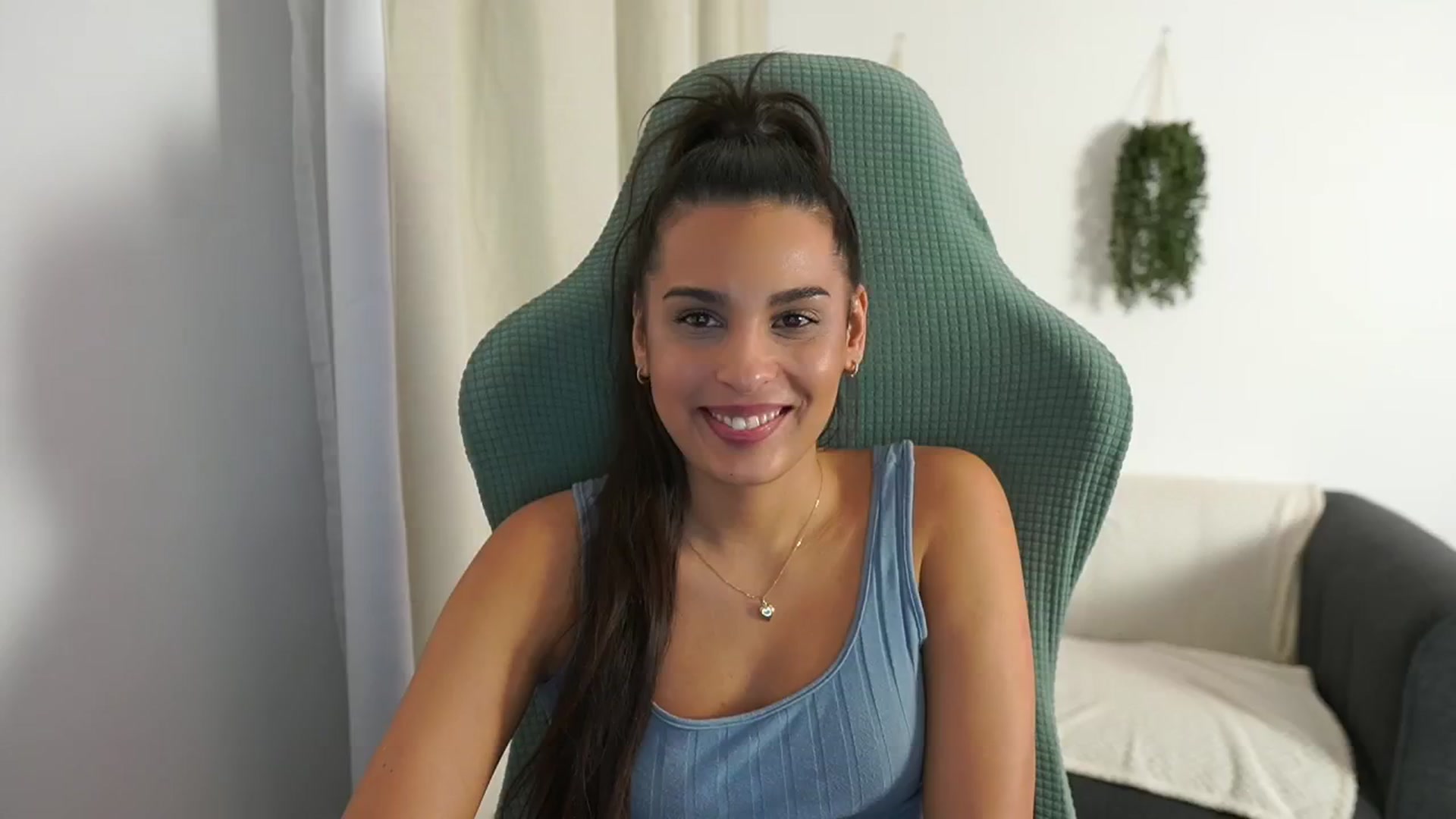 Gallery image thumbnail from Mila_denver's myfreecams stream on, 11/20/2024, 17:46 image 6 of 20