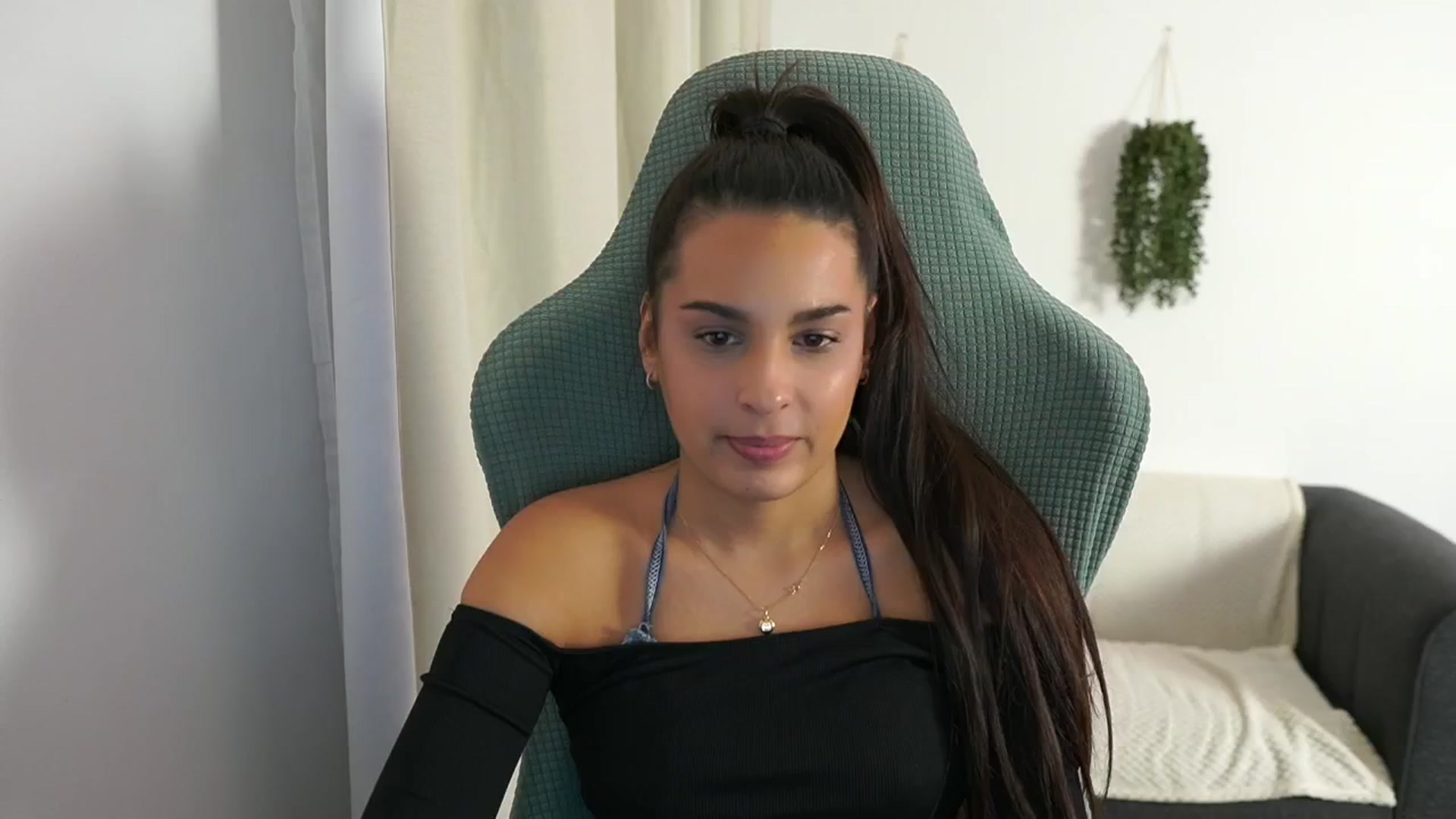 Gallery image thumbnail from Mila_denver's myfreecams stream on, 11/21/2024, 20:14 image 4 of 20