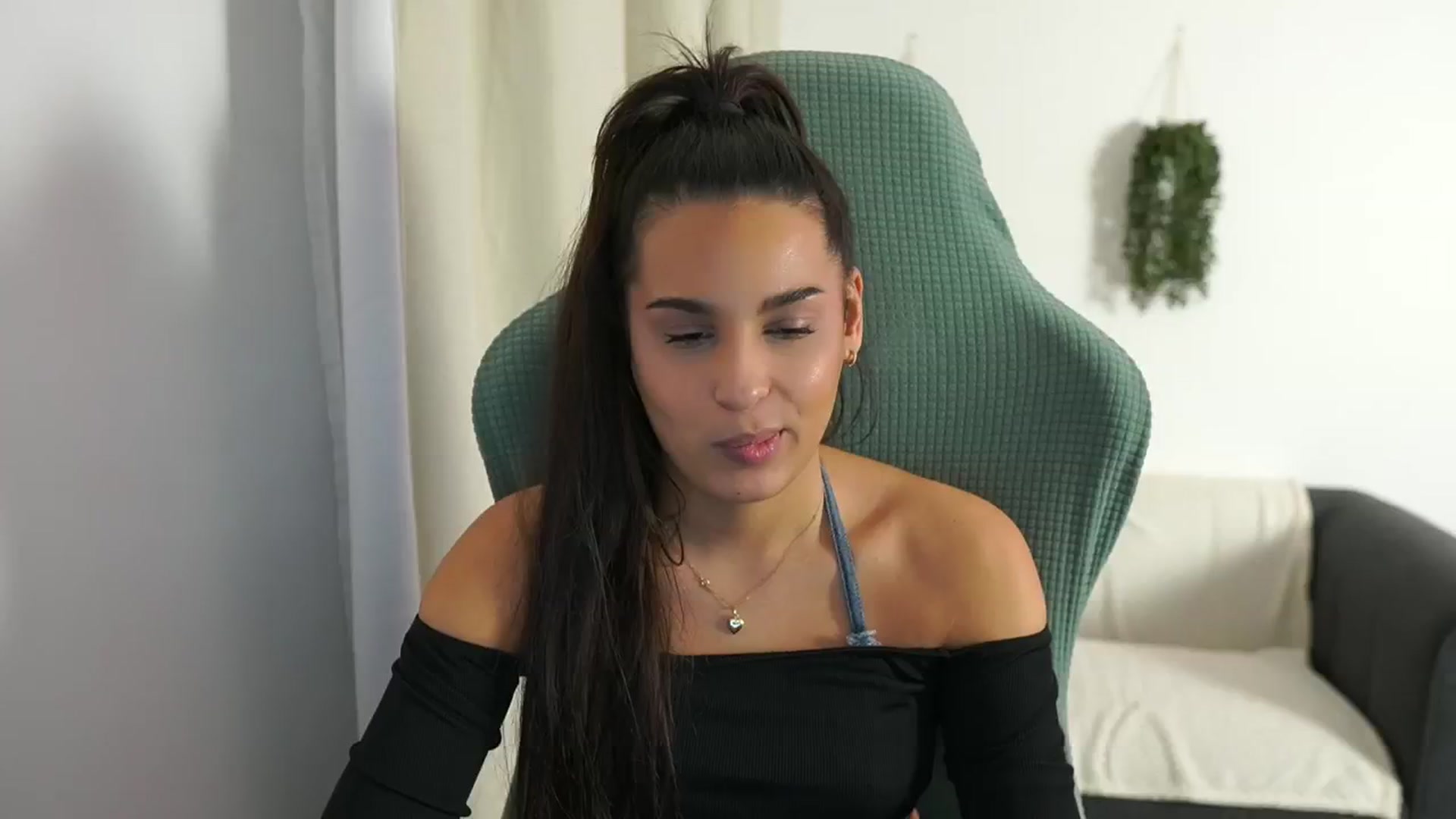 Gallery image thumbnail from Mila_denver's myfreecams stream on, 11/21/2024, 20:14 image 20 of 20
