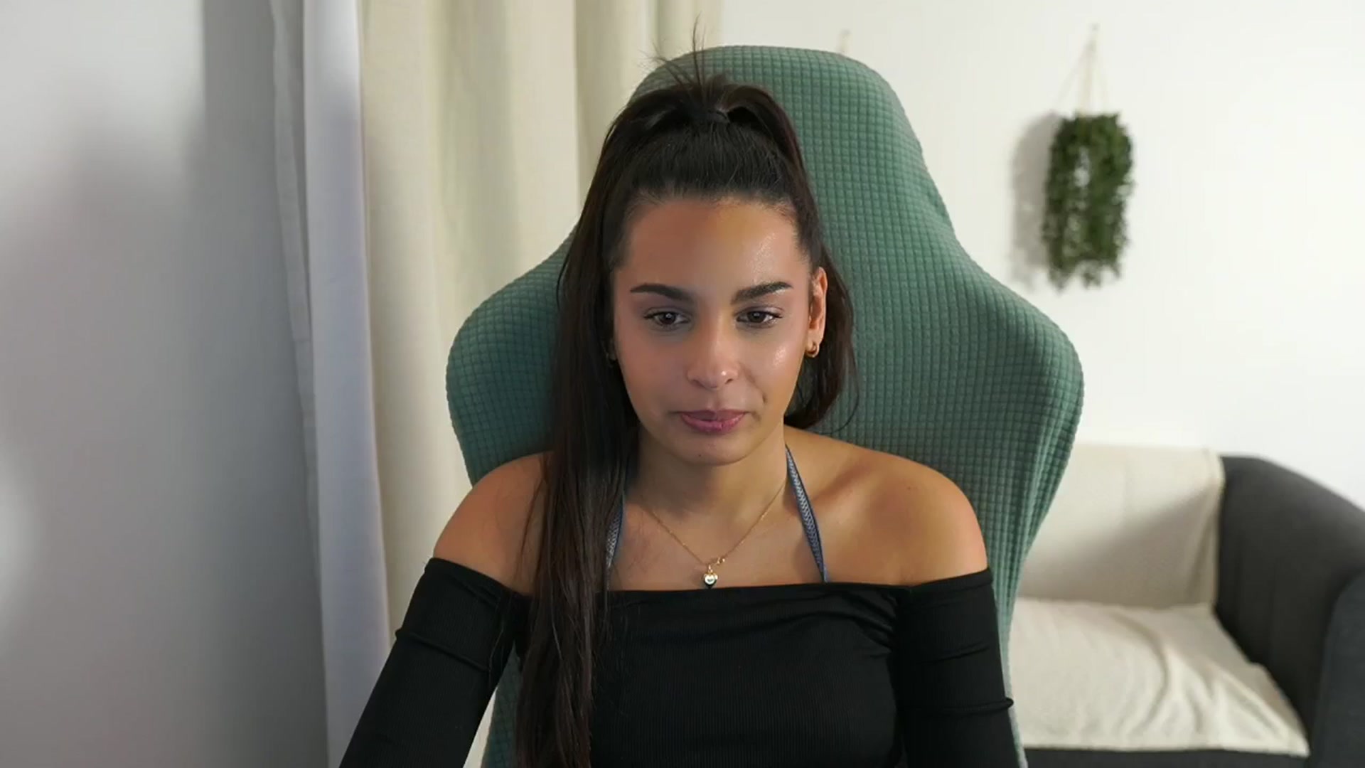 Gallery image thumbnail from Mila_denver's myfreecams stream on, 11/21/2024, 20:14 image 7 of 20