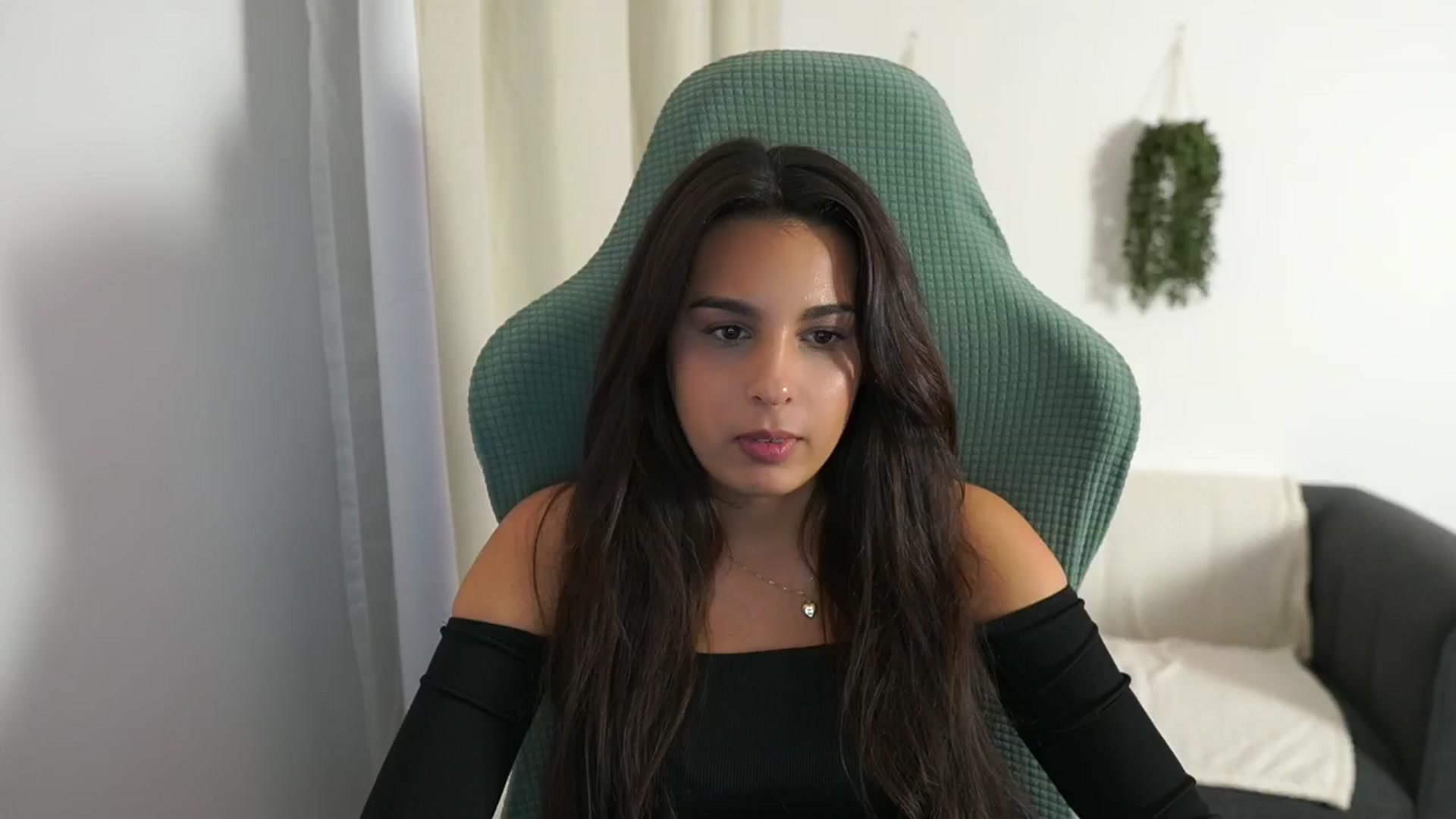 Gallery image thumbnail from Mila_denver's myfreecams stream on, 11/22/2024, 18:00 image 9 of 20