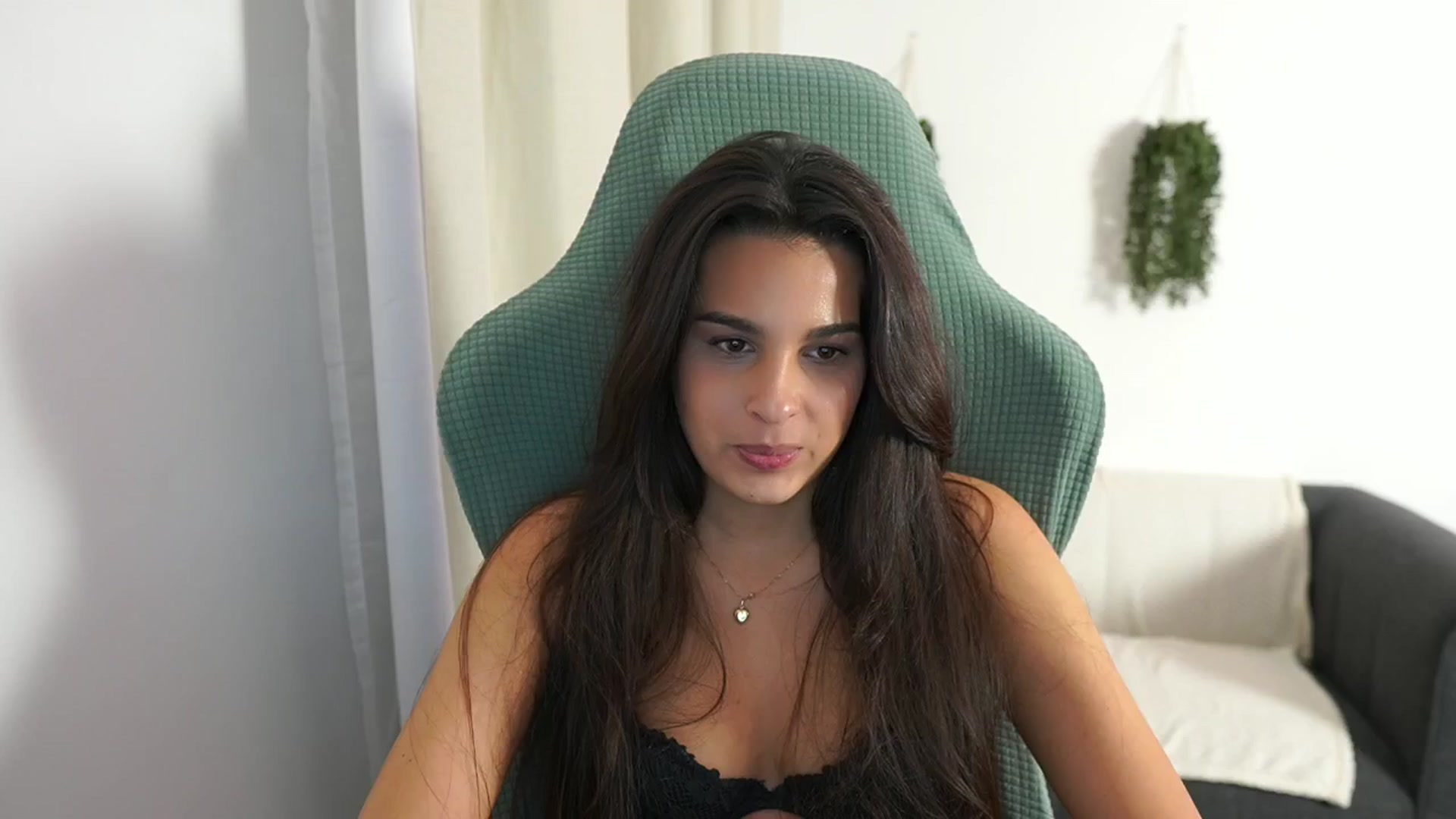 Gallery image thumbnail from Mila_denver's myfreecams stream on, 11/22/2024, 19:03 image 18 of 20