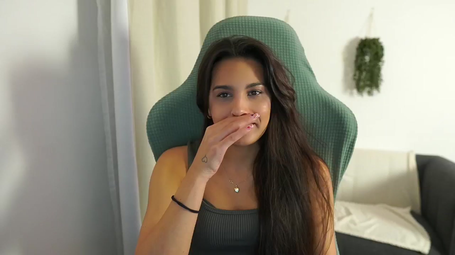 Gallery image thumbnail from Mila_denver's myfreecams stream on, 11/26/2024, 16:05 image 9 of 20