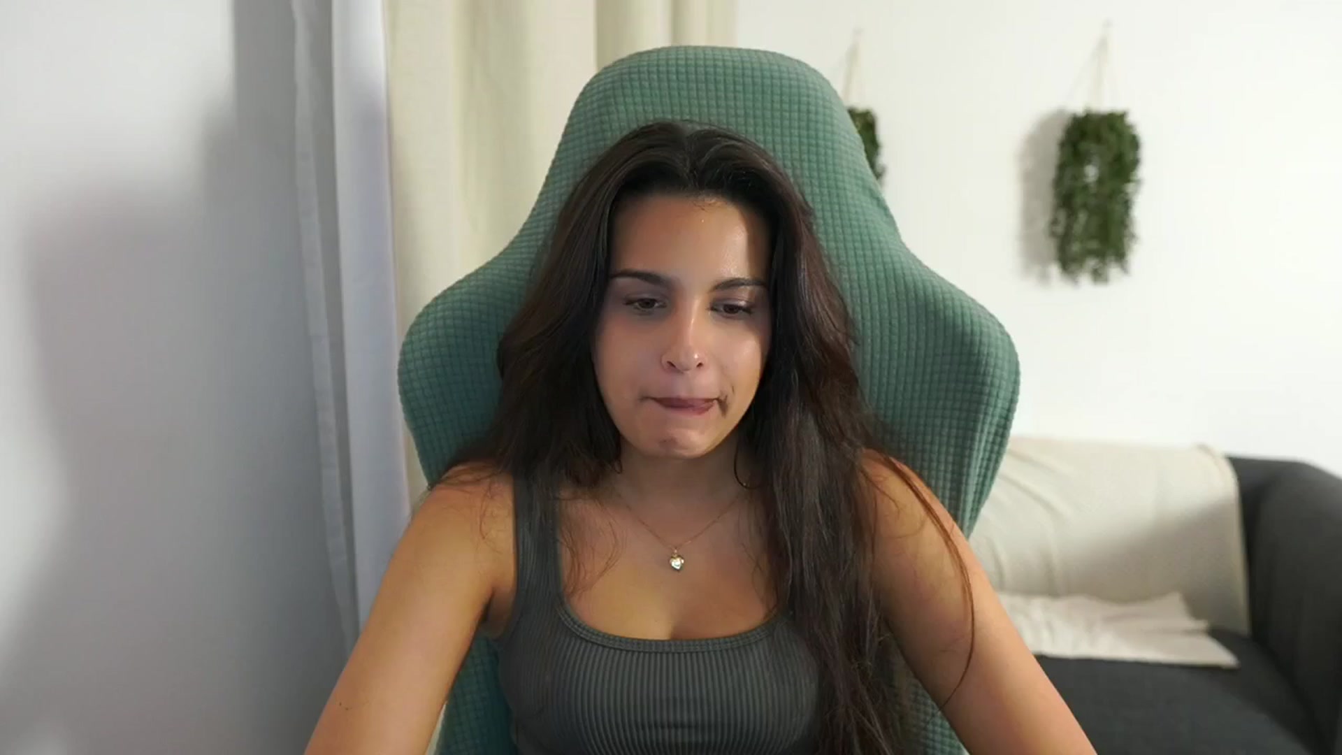 Gallery image thumbnail from Mila_denver's myfreecams stream on, 11/26/2024, 19:58 image 17 of 20