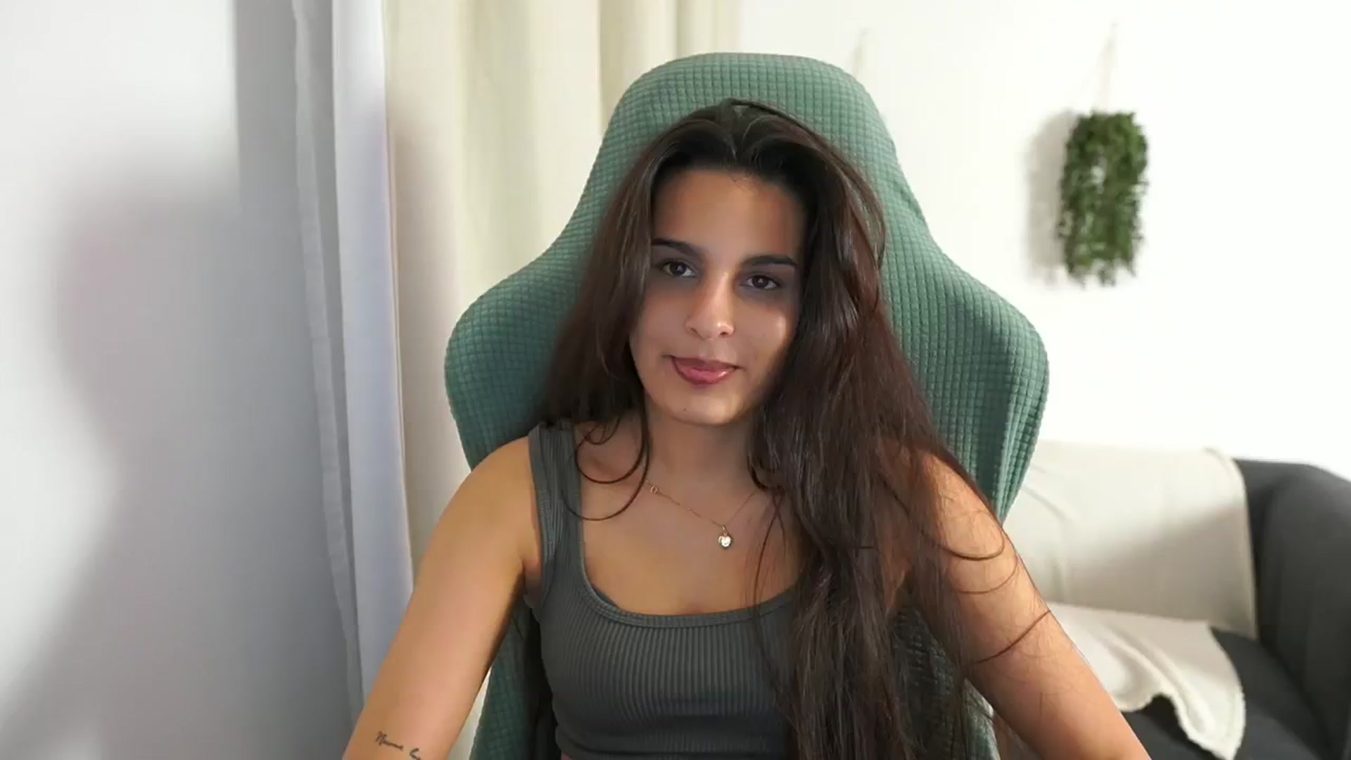 Gallery image thumbnail from Mila_denver's myfreecams stream on, 11/26/2024, 21:30 image 19 of 20