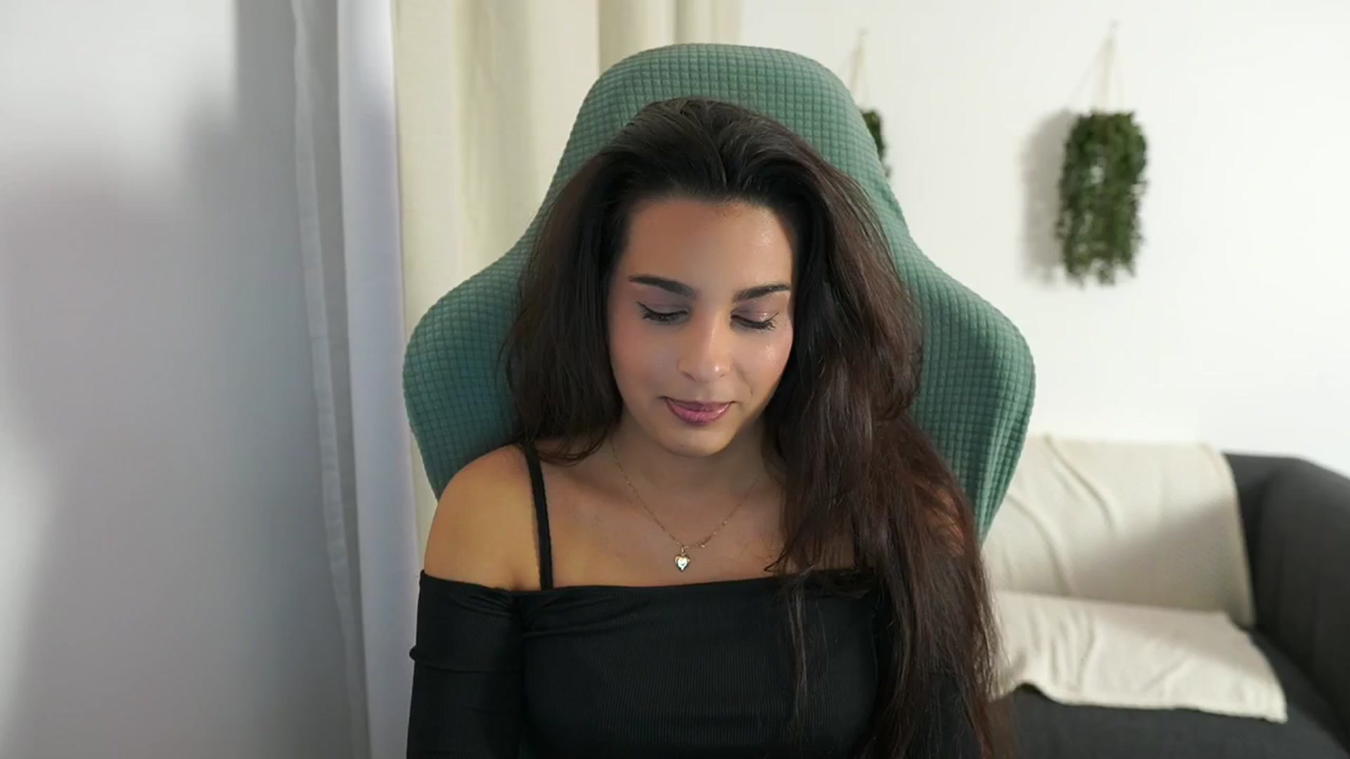 Gallery image thumbnail from Mila_denver's myfreecams stream on, 11/27/2024, 10:58 image 12 of 20