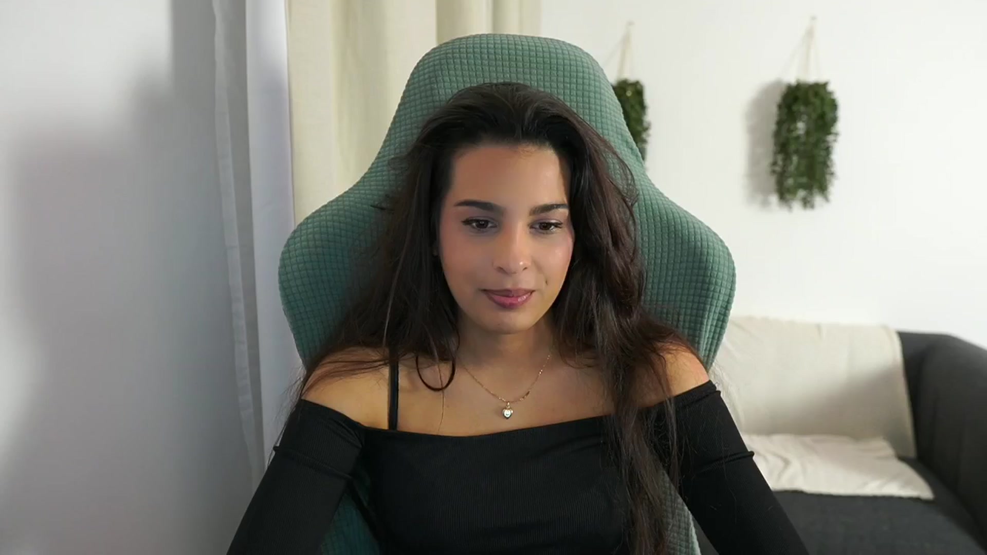 Gallery image thumbnail from Mila_denver's myfreecams stream on, 11/27/2024, 10:58 image 10 of 20