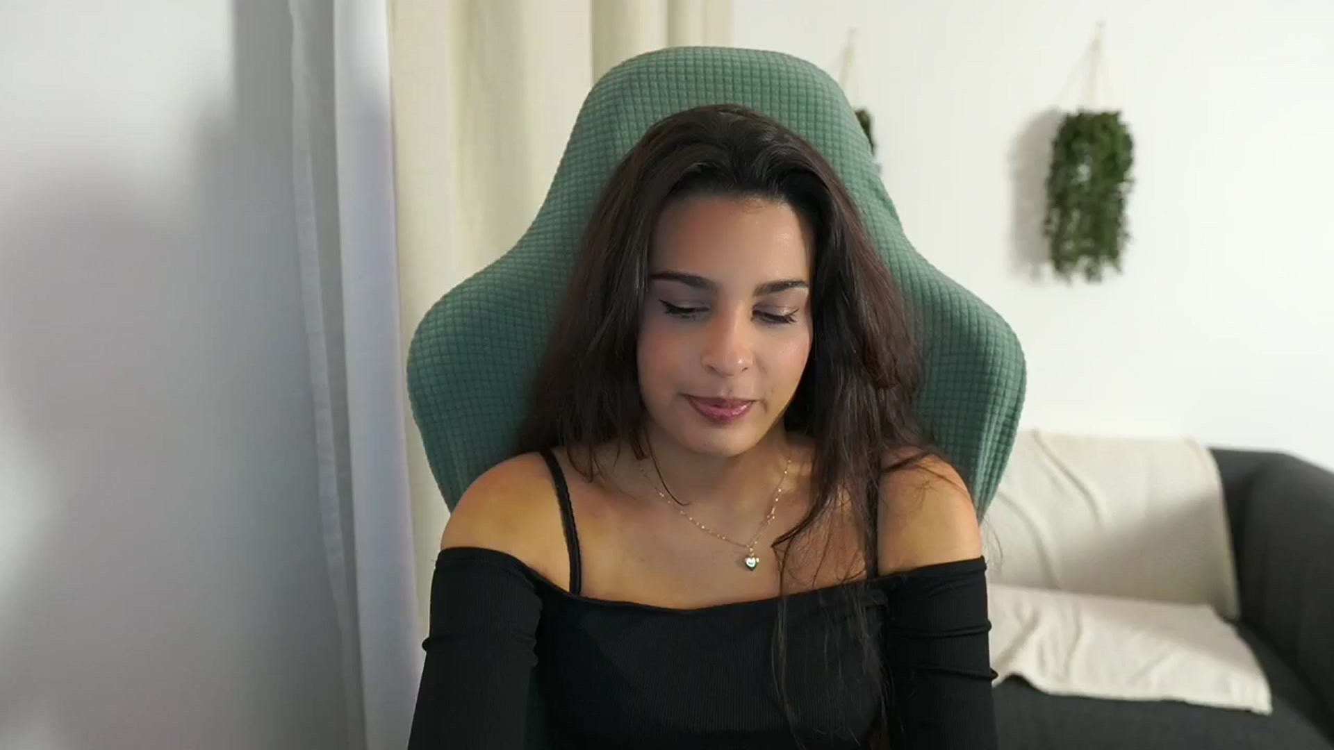 Gallery image thumbnail from Mila_denver's myfreecams stream on, 11/27/2024, 10:58 image 15 of 20