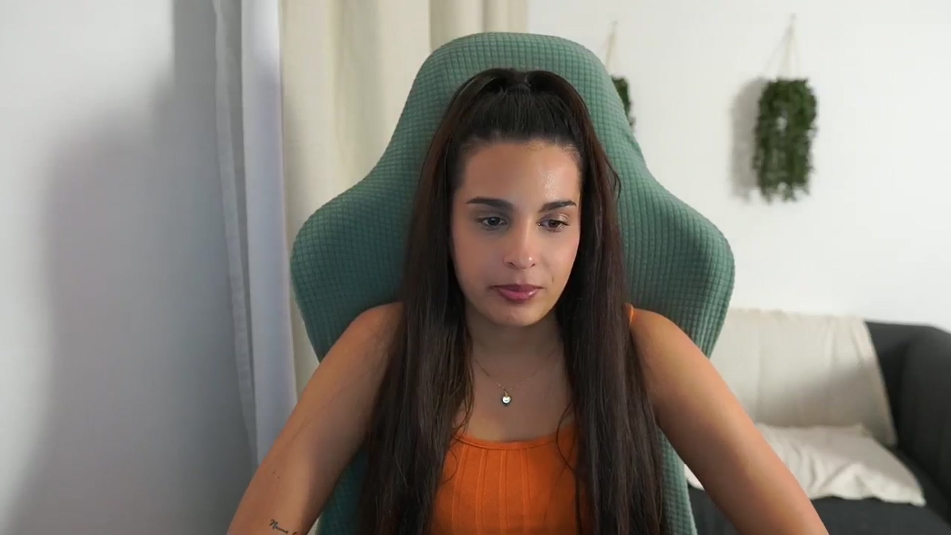 Gallery image thumbnail from Mila_denver's myfreecams stream on, 11/28/2024, 21:30 image 12 of 20