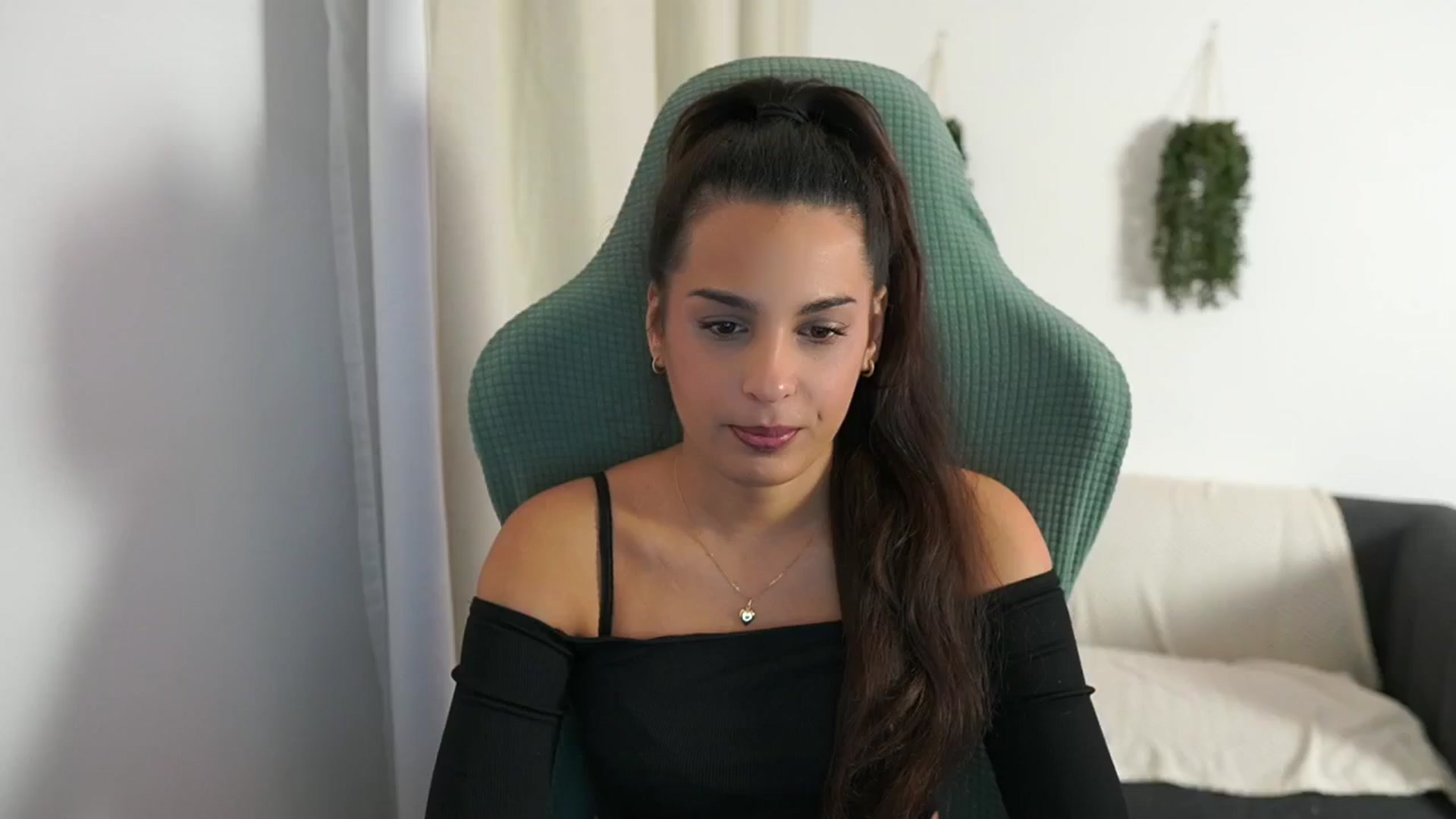 Gallery image thumbnail from Mila_denver's myfreecams stream on, 12/04/2024, 16:04 image 1 of 20