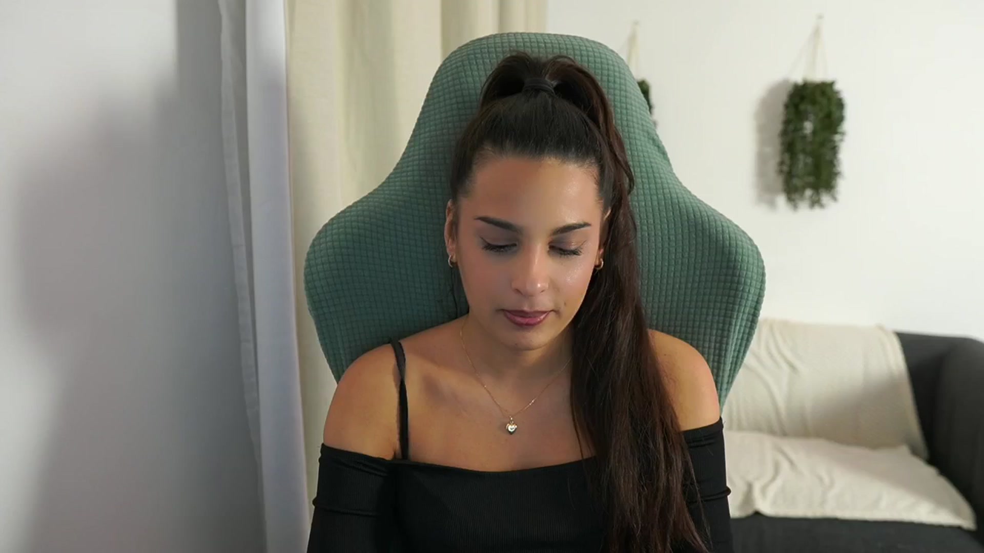 Gallery image thumbnail from Mila_denver's myfreecams stream on, 12/04/2024, 18:52 image 9 of 20