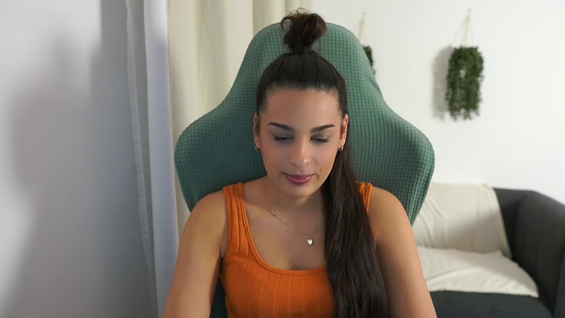 Gallery image thumbnail from Mila_denver's myfreecams stream on, 12/05/2024, 14:52 image 10 of 20