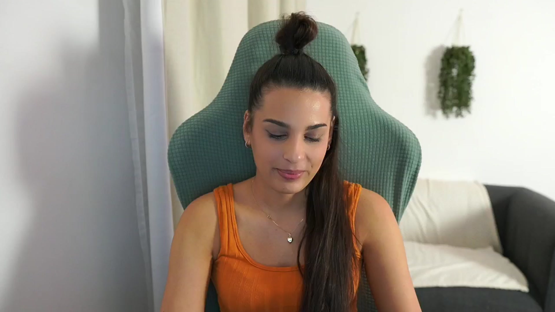 Gallery image thumbnail from Mila_denver's myfreecams stream on, 12/05/2024, 16:38 image 16 of 20