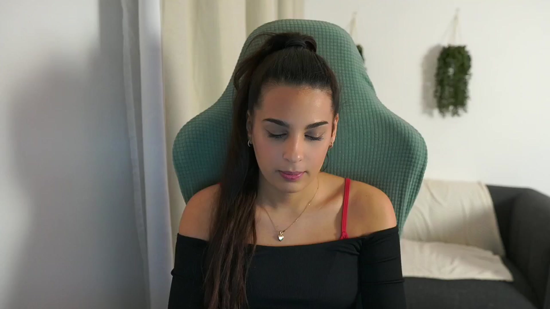 Gallery image thumbnail from Mila_denver's myfreecams stream on, 12/06/2024, 11:02 image 13 of 20
