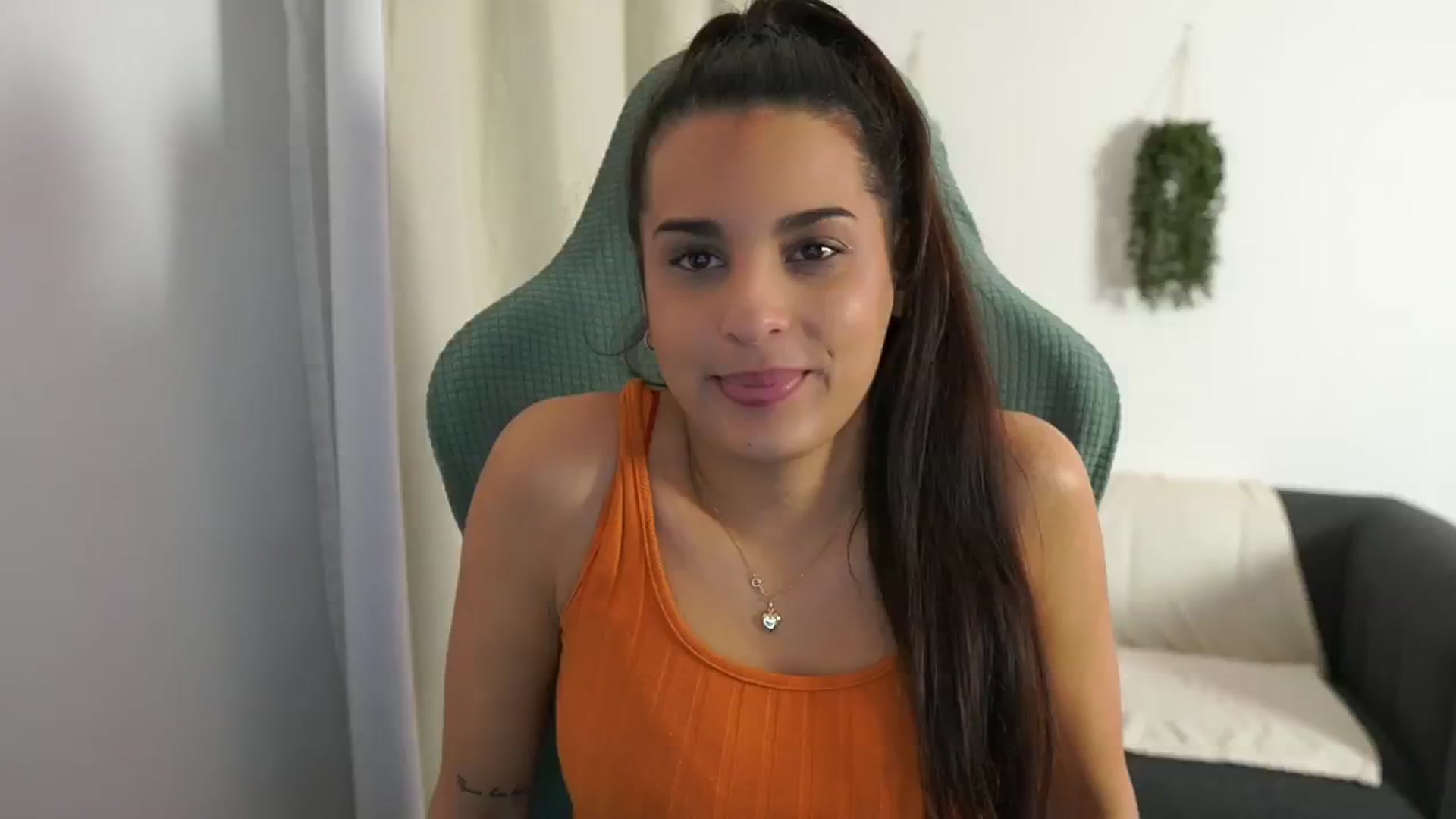Gallery image thumbnail from Mila_denver's myfreecams stream on, 12/10/2024, 18:54 image 3 of 20