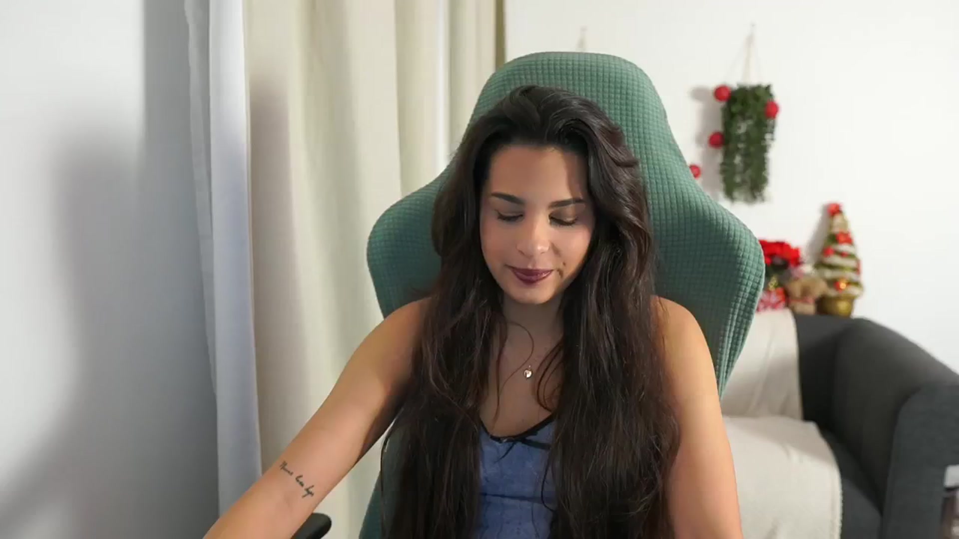 Gallery image thumbnail from Mila_denver's myfreecams stream on, 12/18/2024, 11:21 image 1 of 20