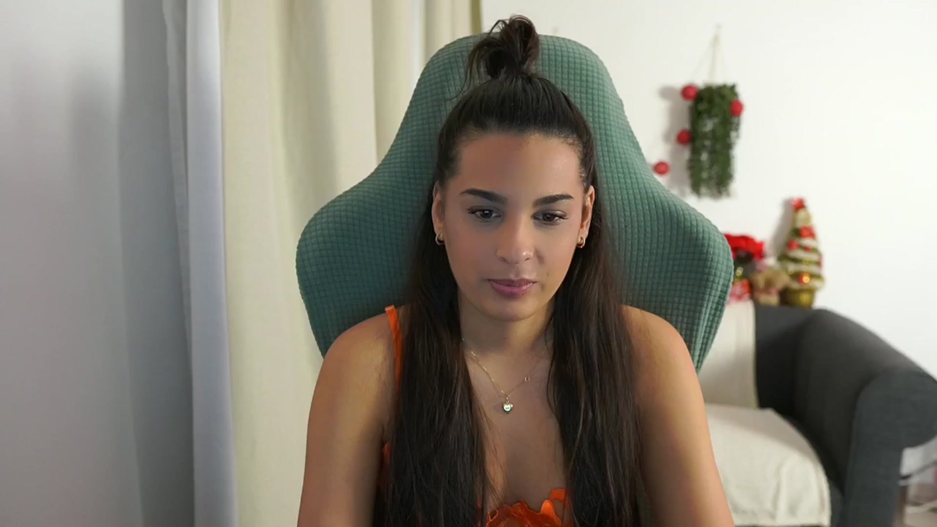 Gallery image thumbnail from Mila_denver's myfreecams stream on, 12/19/2024, 11:32 image 10 of 20