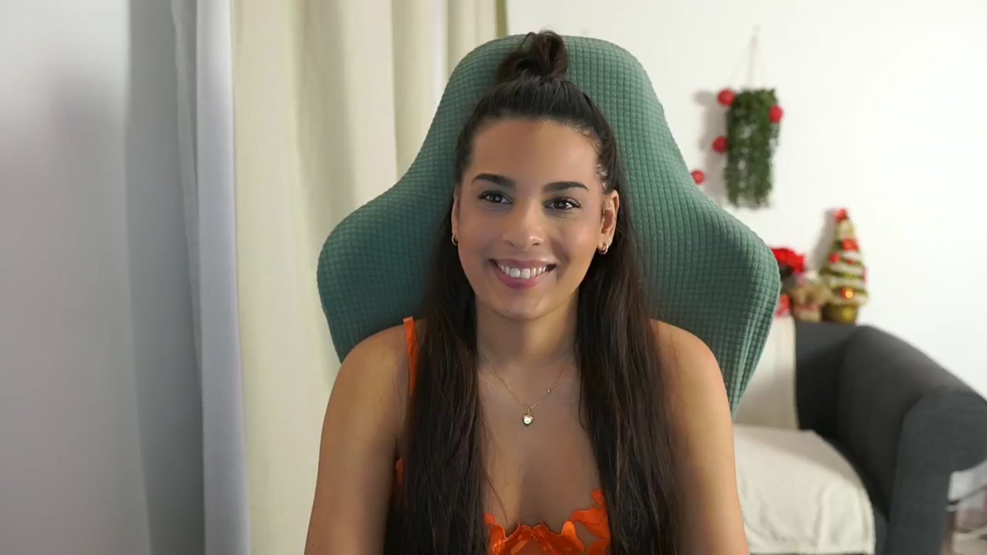 Gallery image thumbnail from Mila_denver's myfreecams stream on, 12/19/2024, 11:32 image 9 of 20