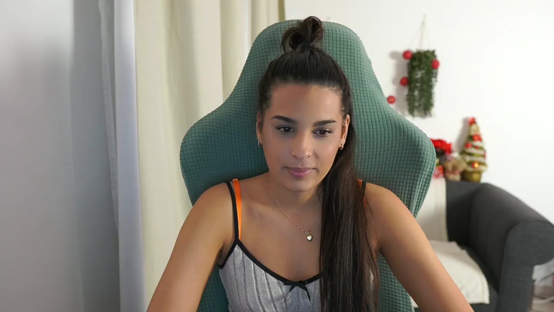 Gallery image thumbnail from Mila_denver's myfreecams stream on, 12/19/2024, 14:11 image 5 of 20