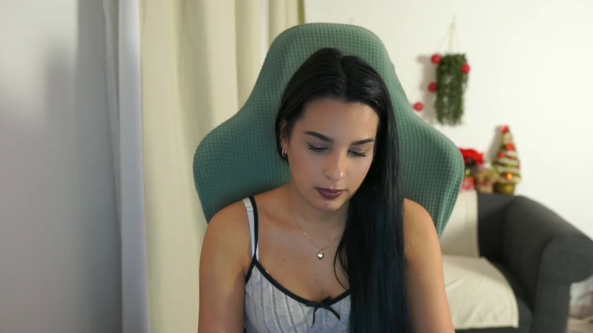 Gallery image thumbnail from Mila_denver's myfreecams stream on, 12/22/2024, 14:27 image 16 of 20
