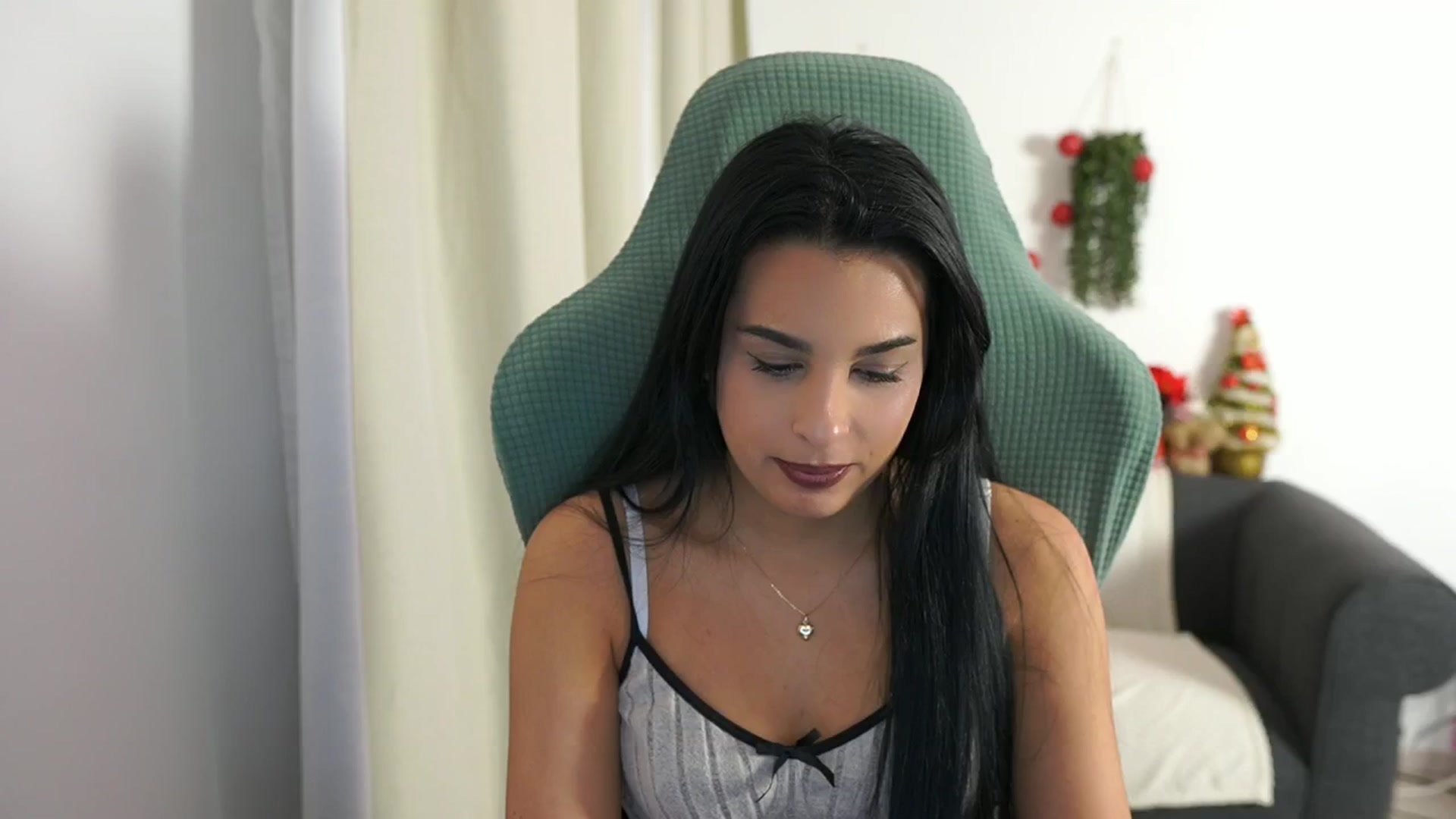 Gallery image thumbnail from Mila_denver's myfreecams stream on, 12/22/2024, 15:45 image 2 of 20