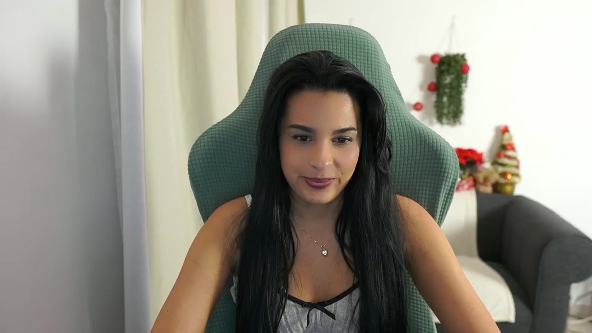 Gallery image thumbnail from Mila_denver's myfreecams stream on, 12/22/2024, 18:50 image 2 of 20