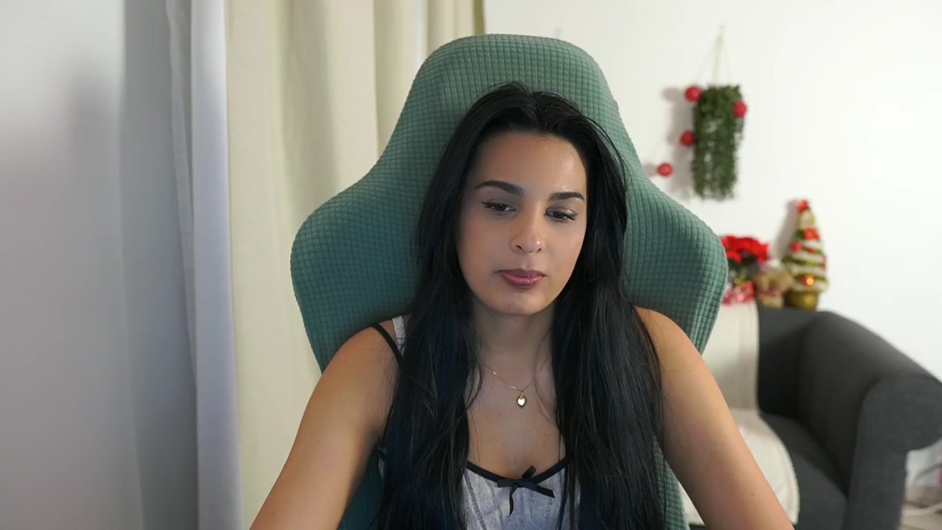 Gallery image thumbnail from Mila_denver's myfreecams stream on, 12/22/2024, 18:50 image 14 of 20