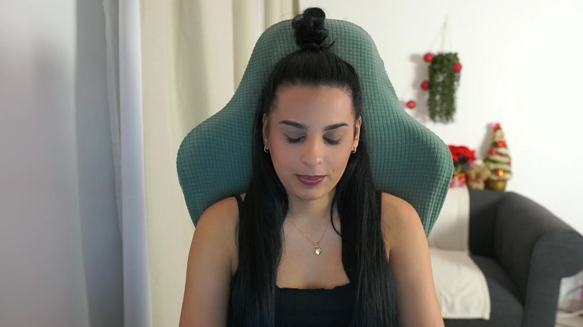 Gallery image thumbnail from Mila_denver's myfreecams stream on, 12/23/2024, 11:32 image 17 of 20