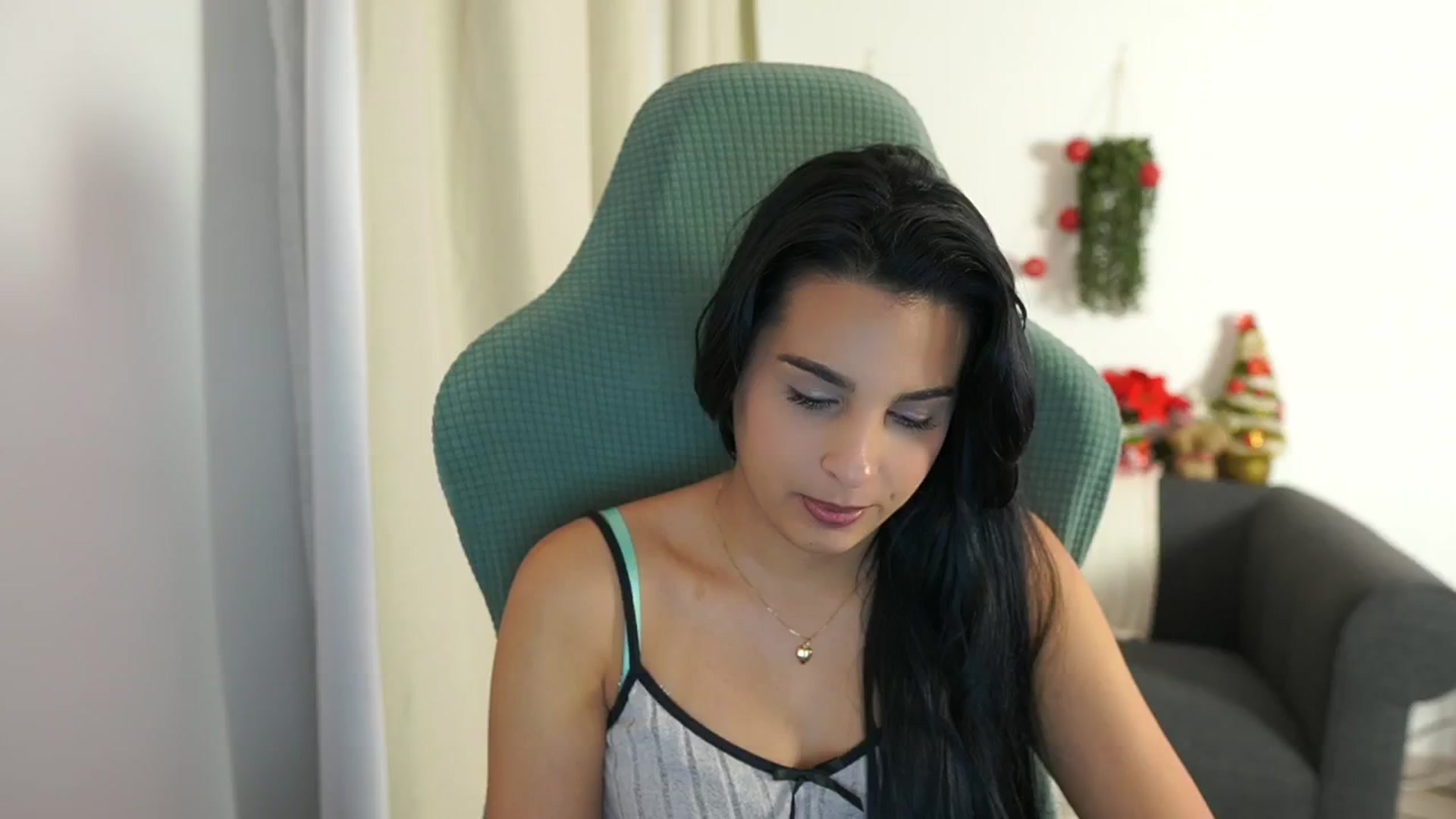 Gallery image thumbnail from Mila_denver's myfreecams stream on, 12/31/2024, 16:00 image 2 of 20