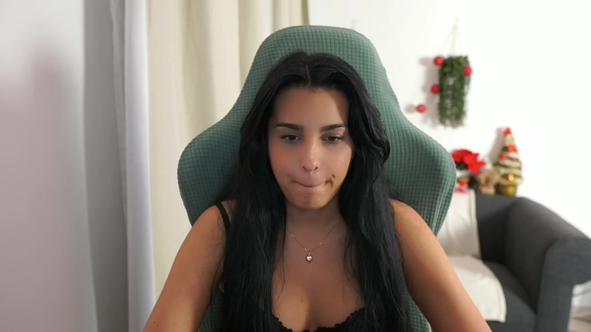 Gallery image thumbnail from Mila_denver's myfreecams stream on, 01/04/2025, 18:16 image 13 of 20