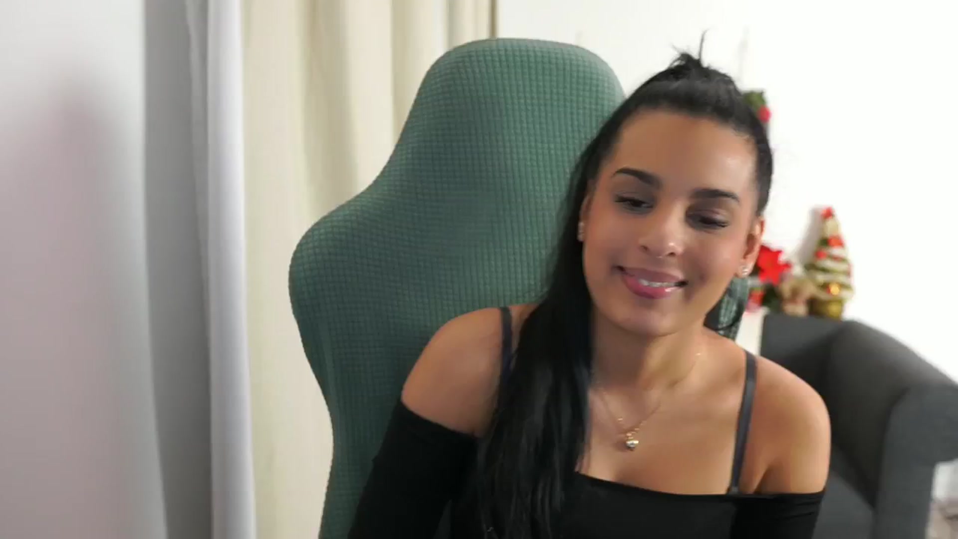Gallery image thumbnail from Mila_denver's myfreecams stream on, 01/07/2025, 14:12 image 18 of 20