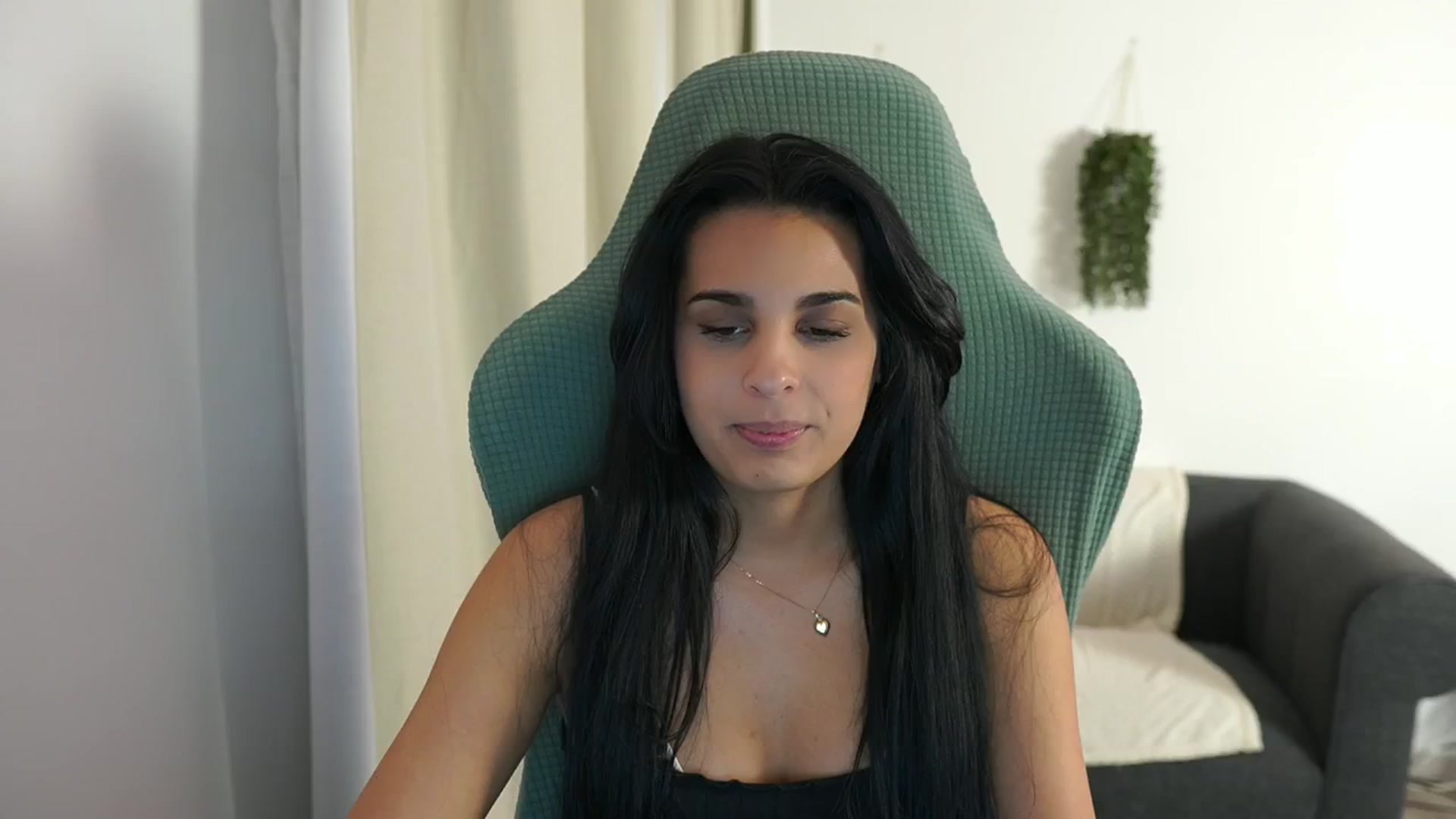 Gallery image thumbnail from Mila_denver's myfreecams stream on, 01/14/2025, 14:13 image 15 of 20