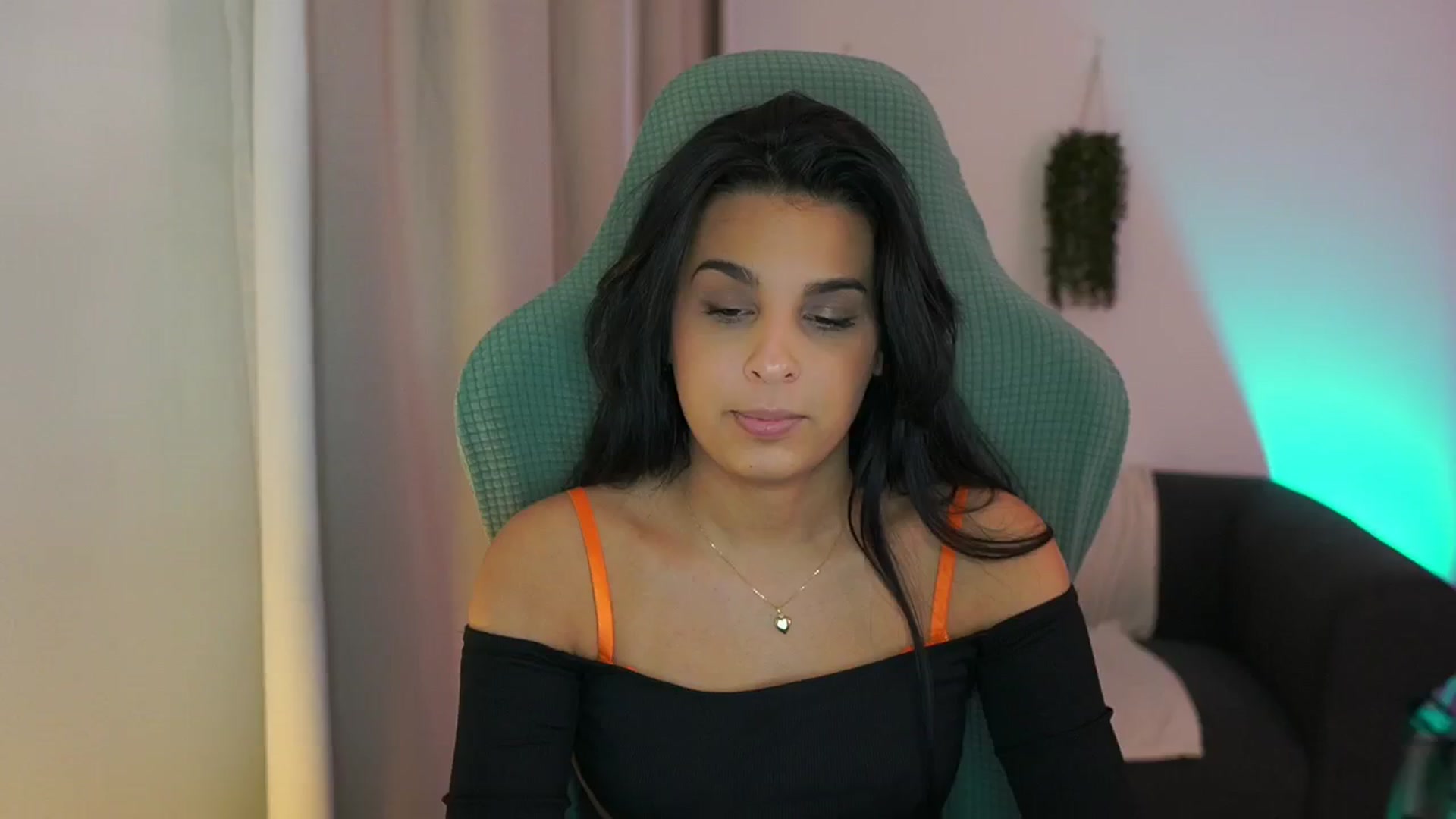 Gallery image thumbnail from Mila_denver's myfreecams stream on, 01/16/2025, 15:47 image 14 of 20