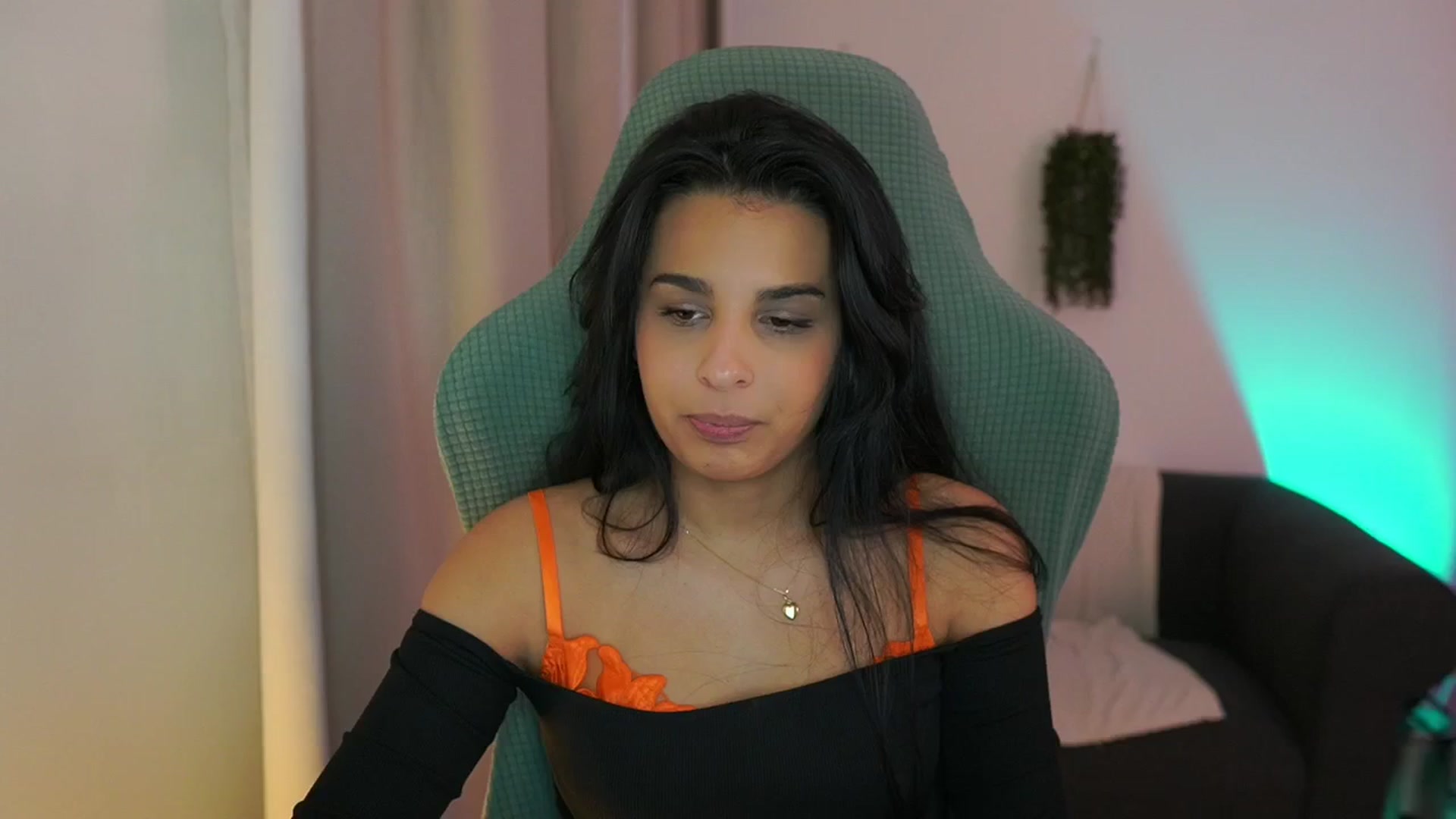 Gallery image thumbnail from Mila_denver's myfreecams stream on, 01/16/2025, 15:47 image 10 of 20