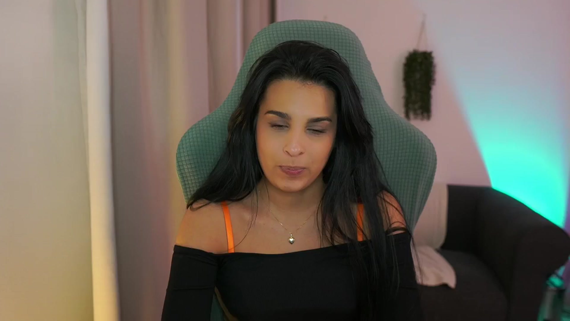 Gallery image thumbnail from Mila_denver's myfreecams stream on, 01/16/2025, 16:31 image 9 of 20