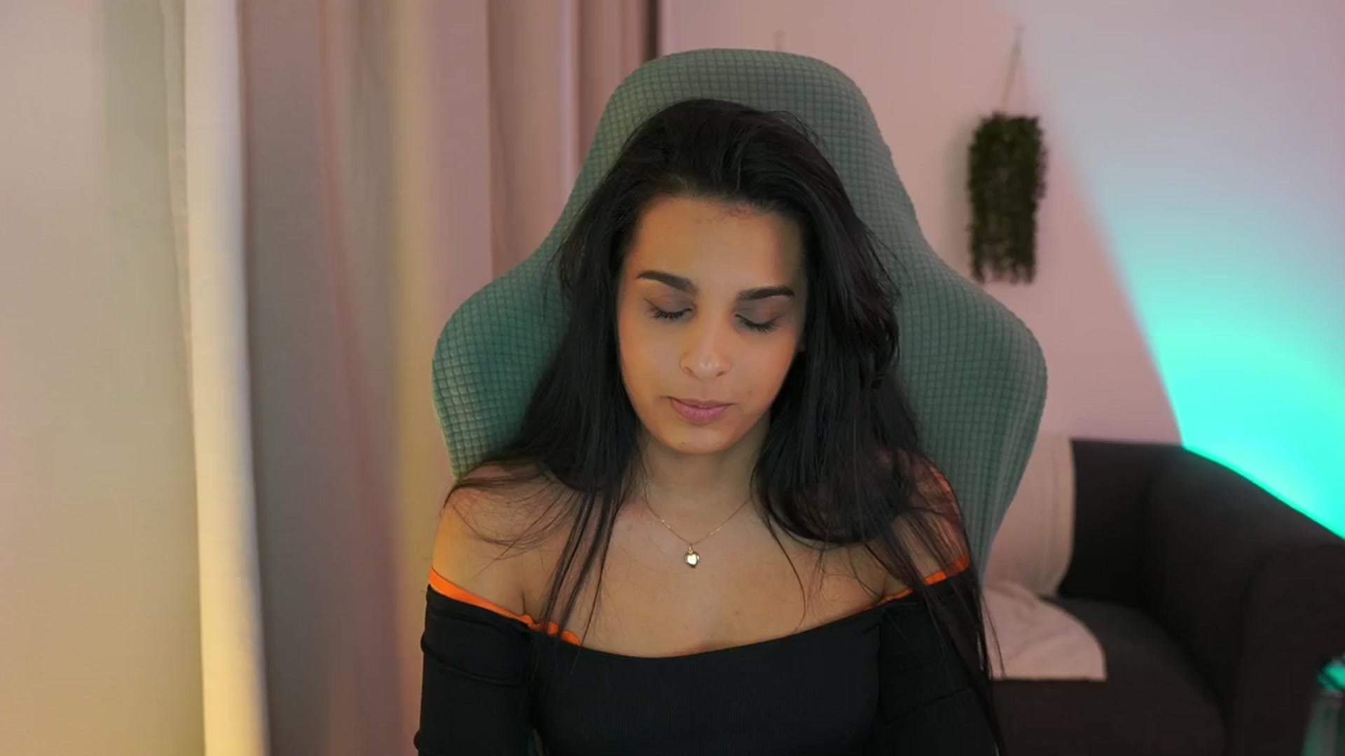 Gallery image thumbnail from Mila_denver's myfreecams stream on, 01/16/2025, 17:44 image 16 of 20