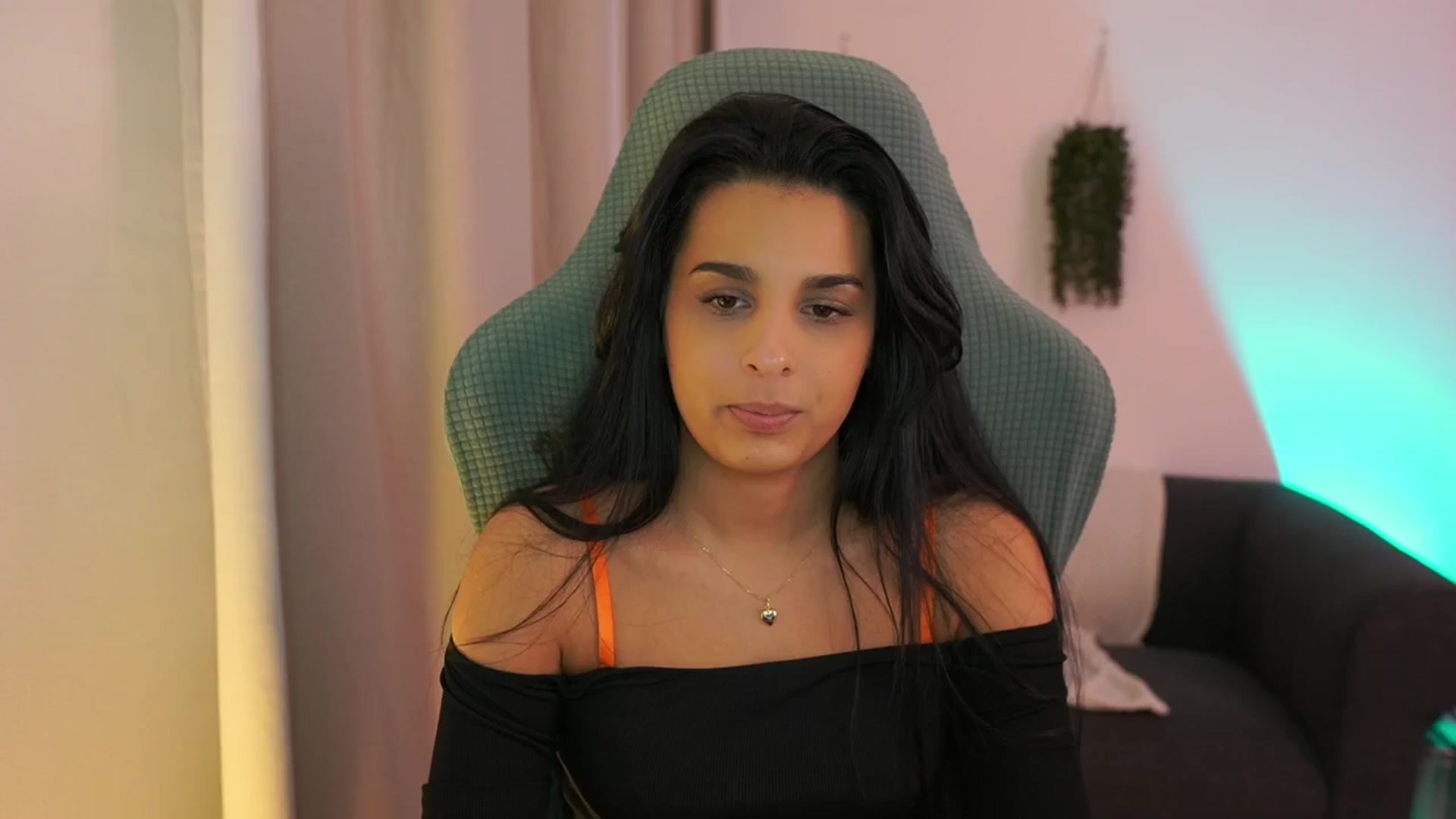 Gallery image thumbnail from Mila_denver's myfreecams stream on, 01/16/2025, 18:37 image 11 of 20
