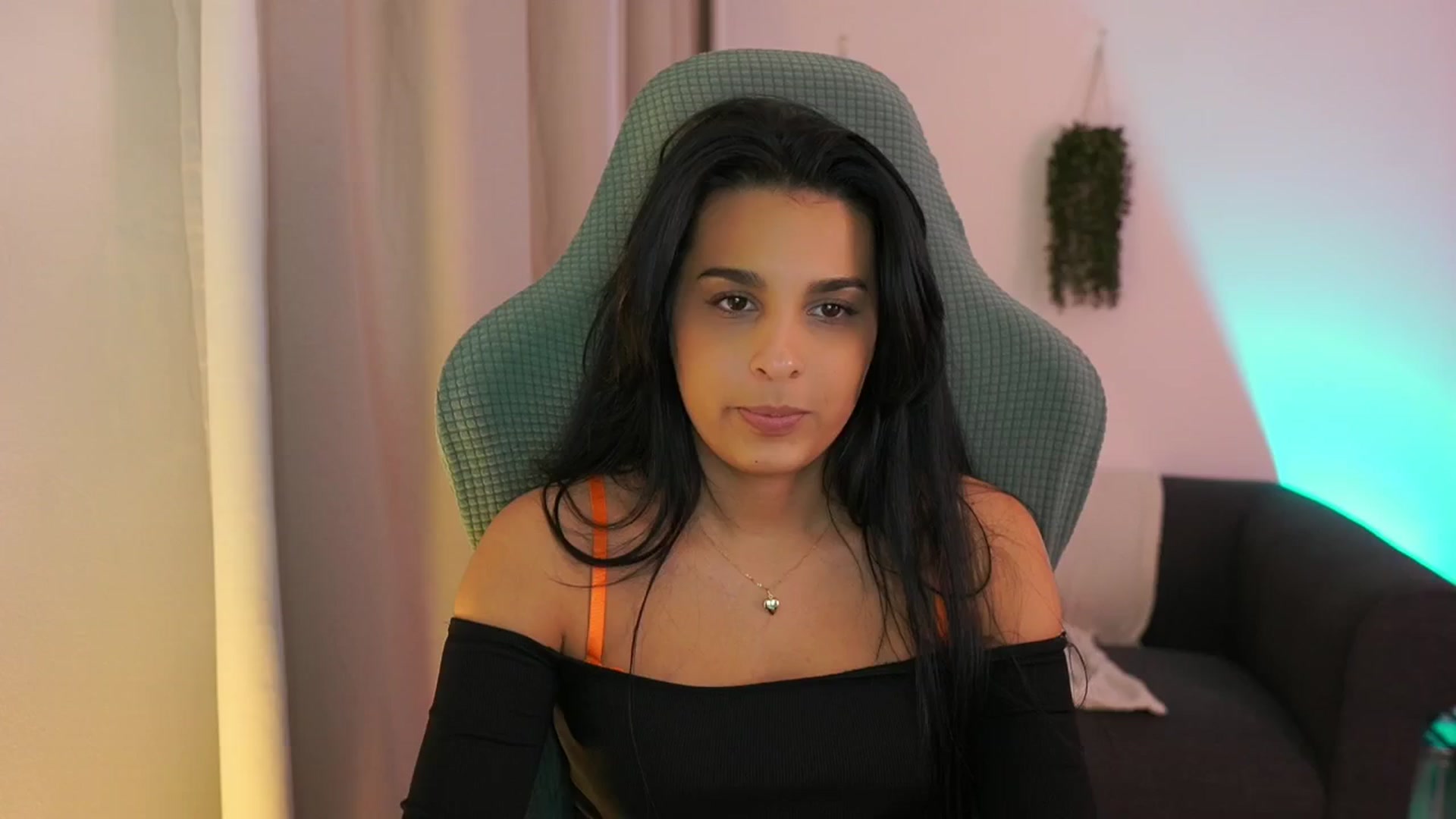 Gallery image thumbnail from Mila_denver's myfreecams stream on, 01/16/2025, 18:37 image 19 of 20