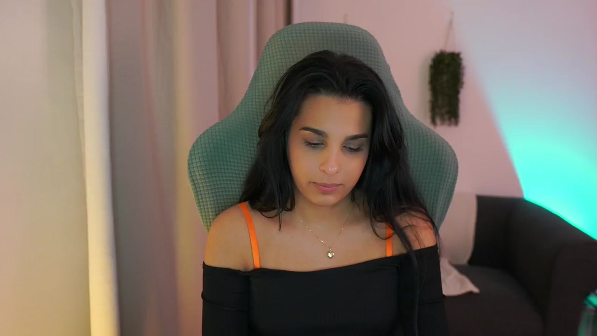 Gallery image thumbnail from Mila_denver's myfreecams stream on, 01/16/2025, 19:07 image 19 of 20