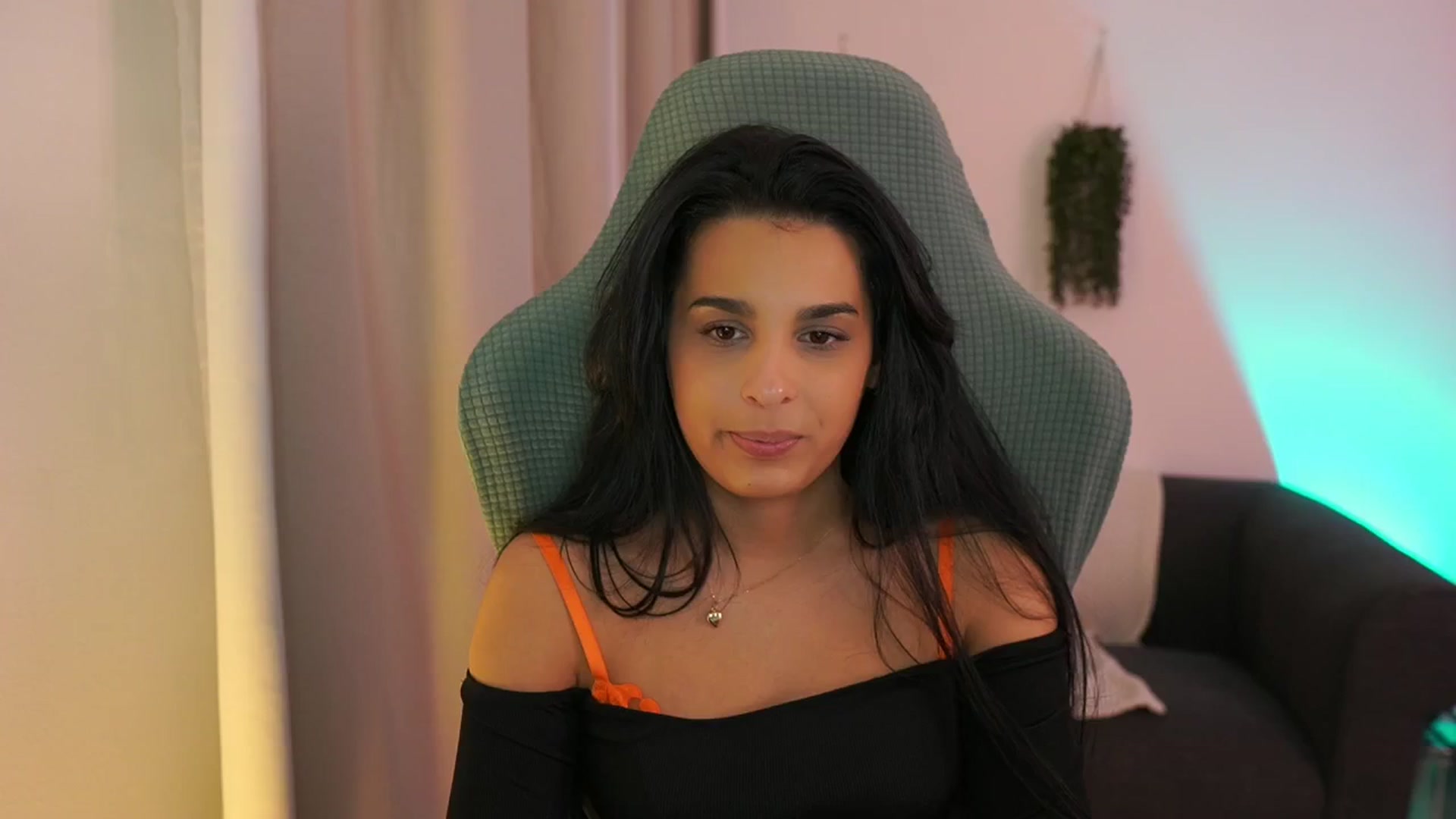 Gallery image thumbnail from Mila_denver's myfreecams stream on, 01/16/2025, 19:07 image 4 of 20