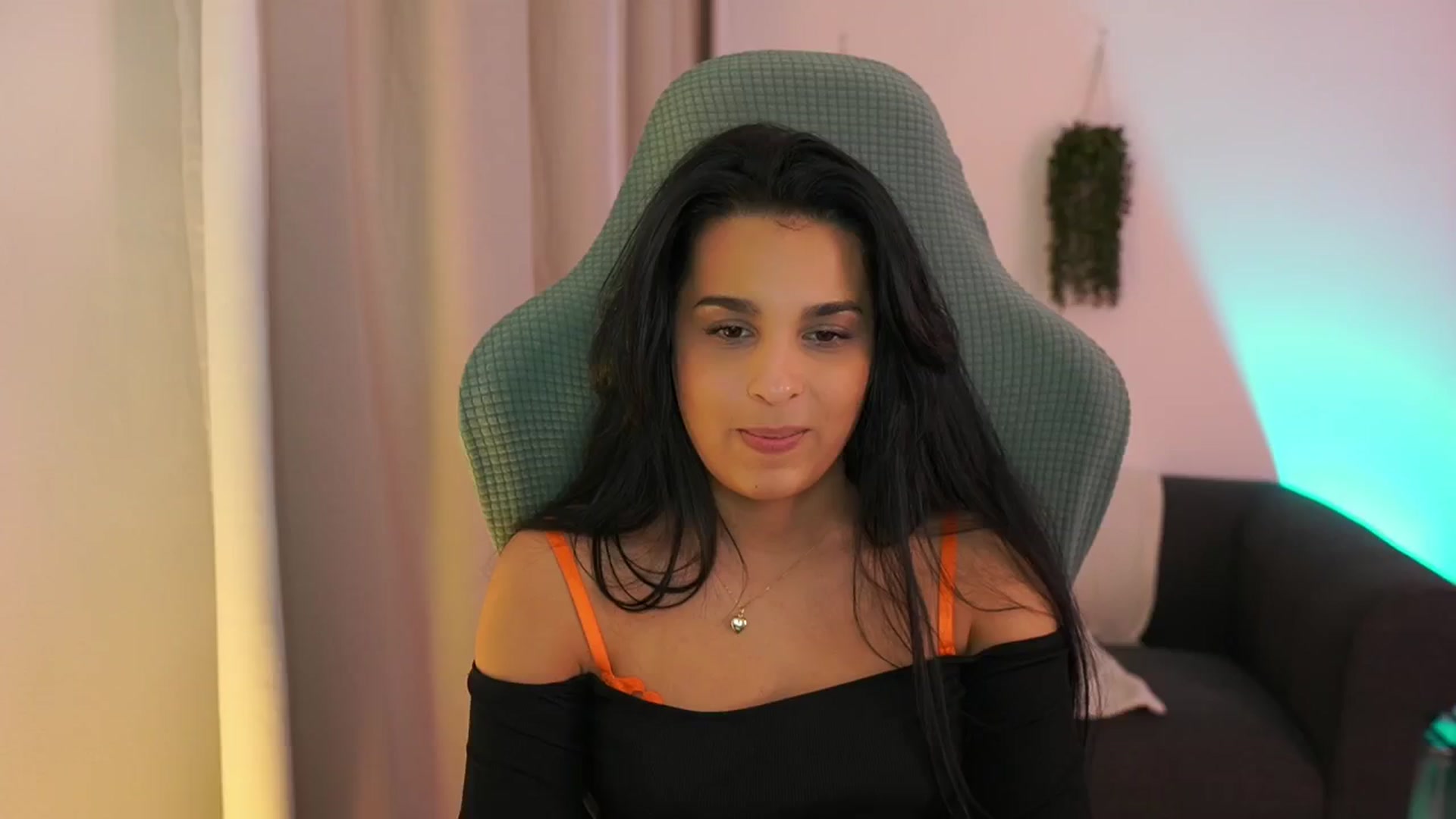 Gallery image thumbnail from Mila_denver's myfreecams stream on, 01/16/2025, 19:07 image 6 of 20